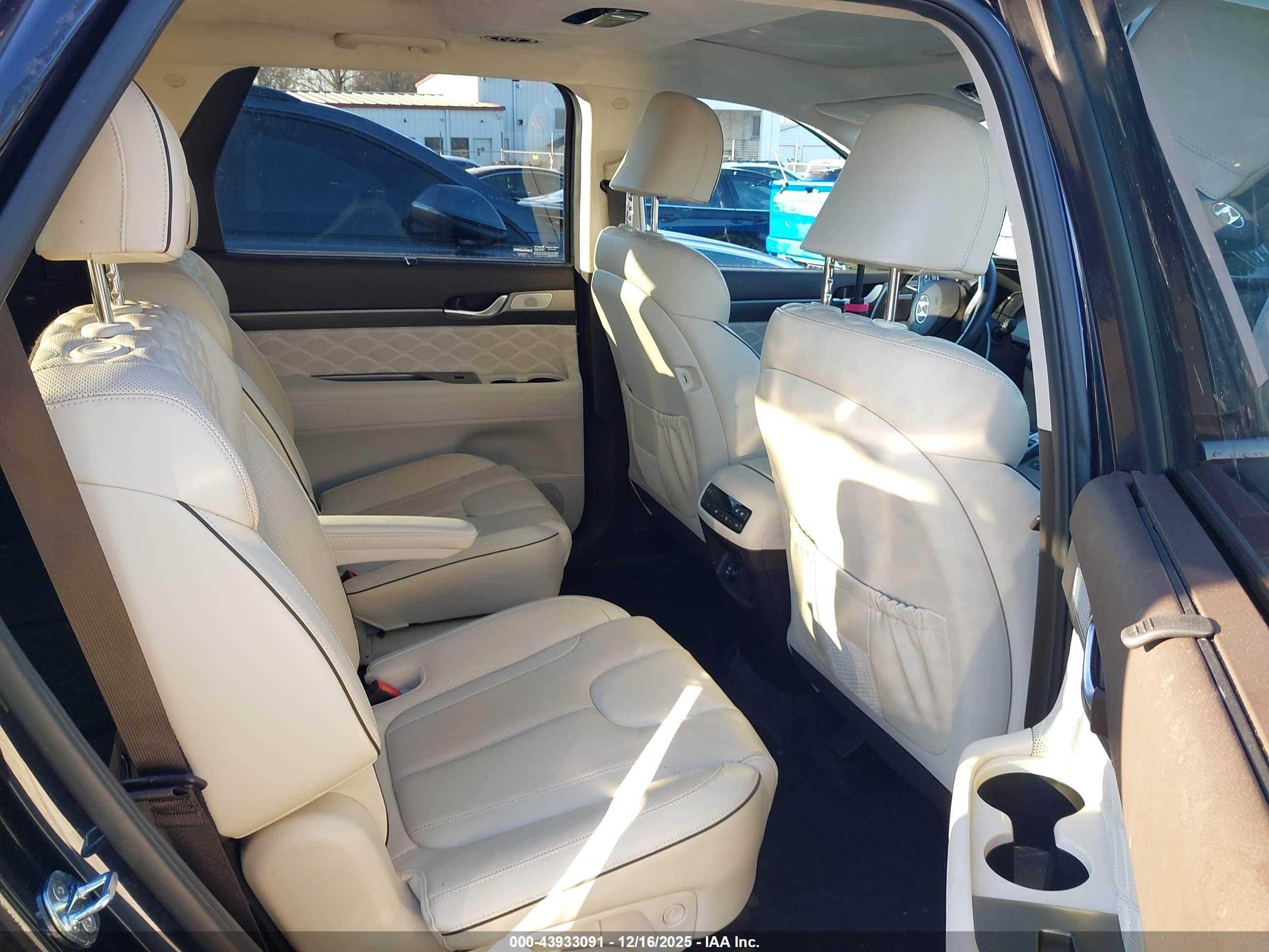 HYUNDAI PALISADE image 8