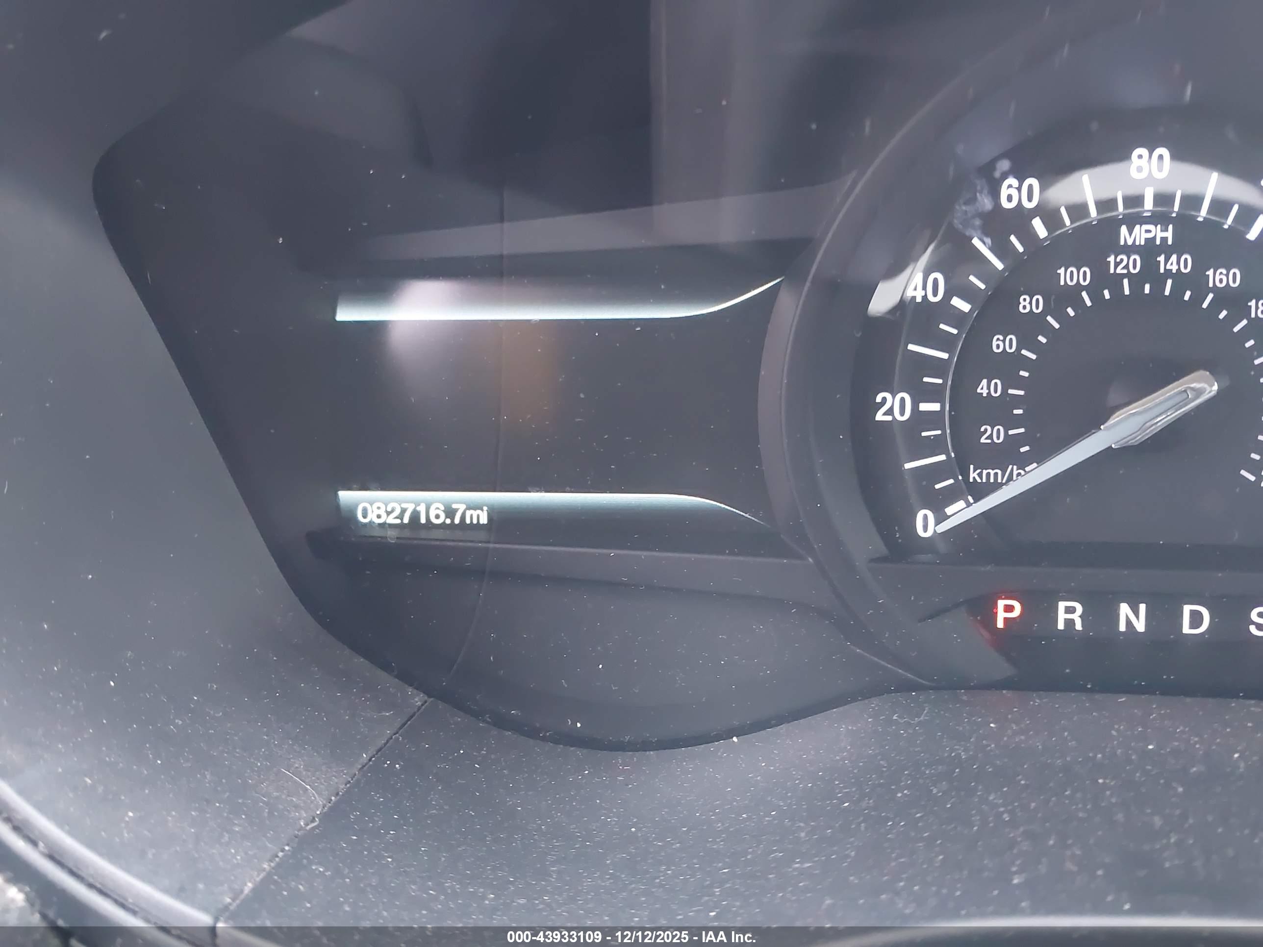 FORD FUSION image 7