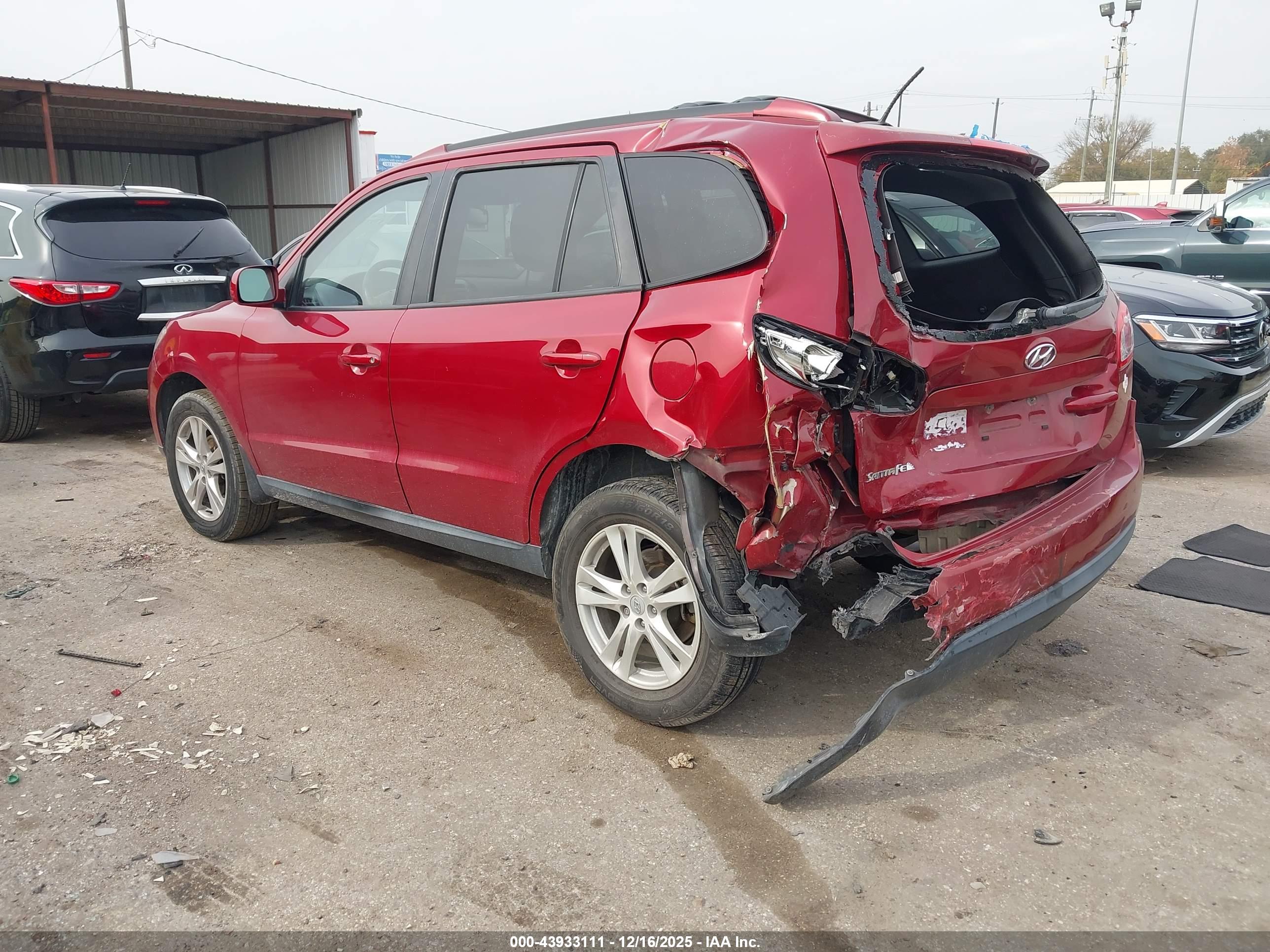 HYUNDAI SANTA image 3