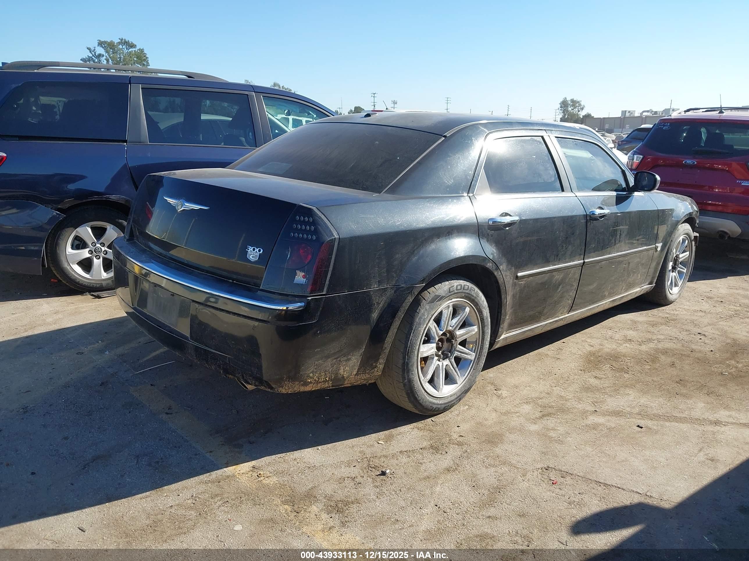 CHRYSLER 300C image 4