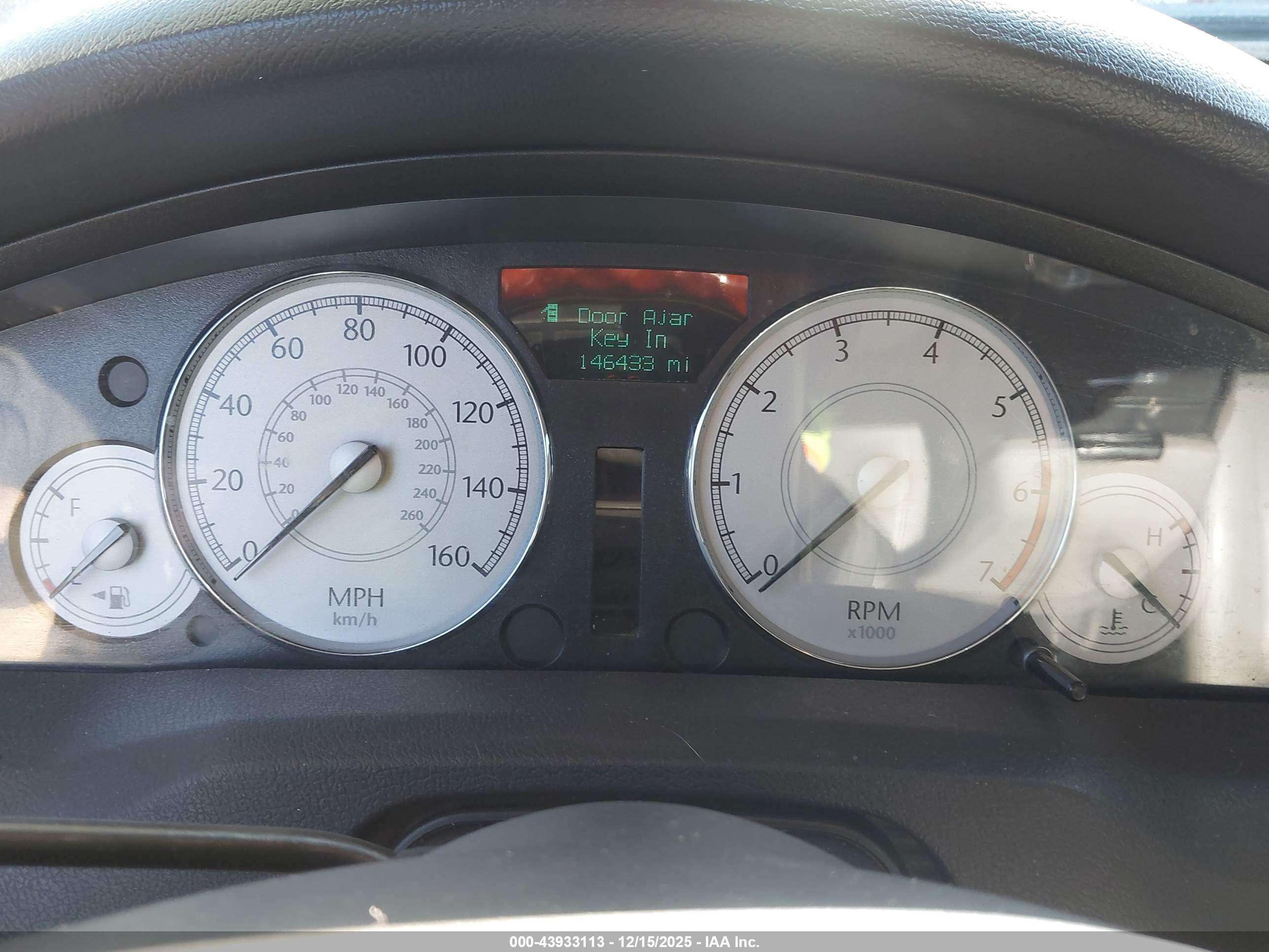 CHRYSLER 300C image 7