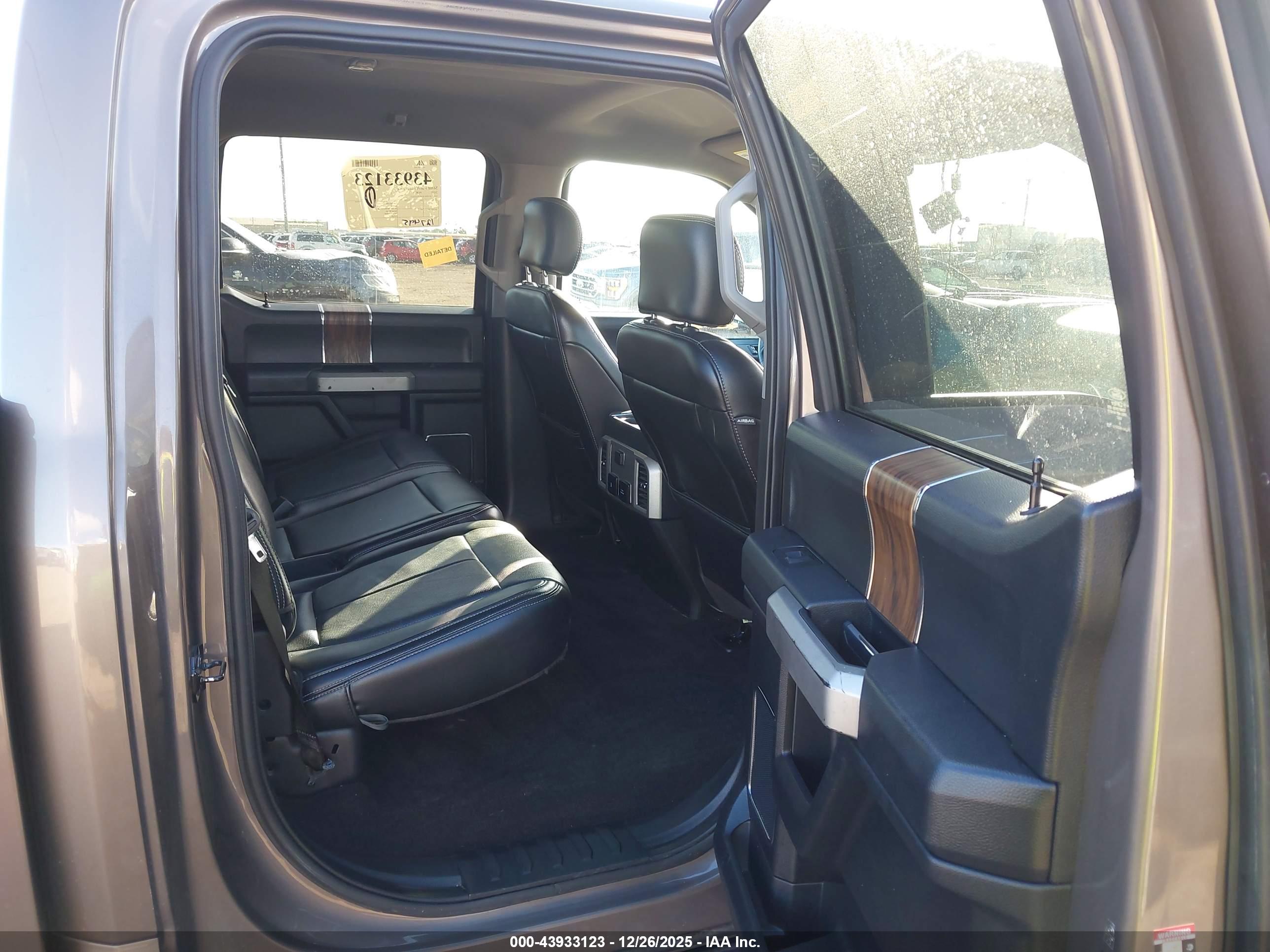 FORD F-150 image 8