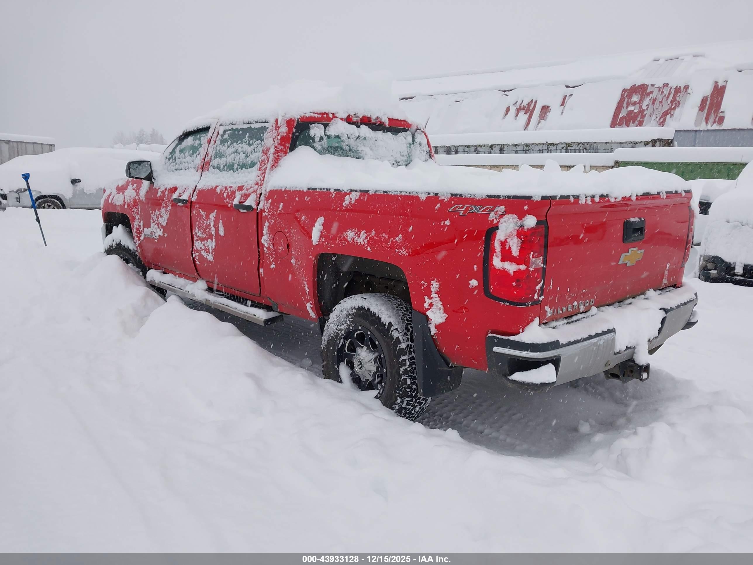 CHEVROLET SILVERADO image 3