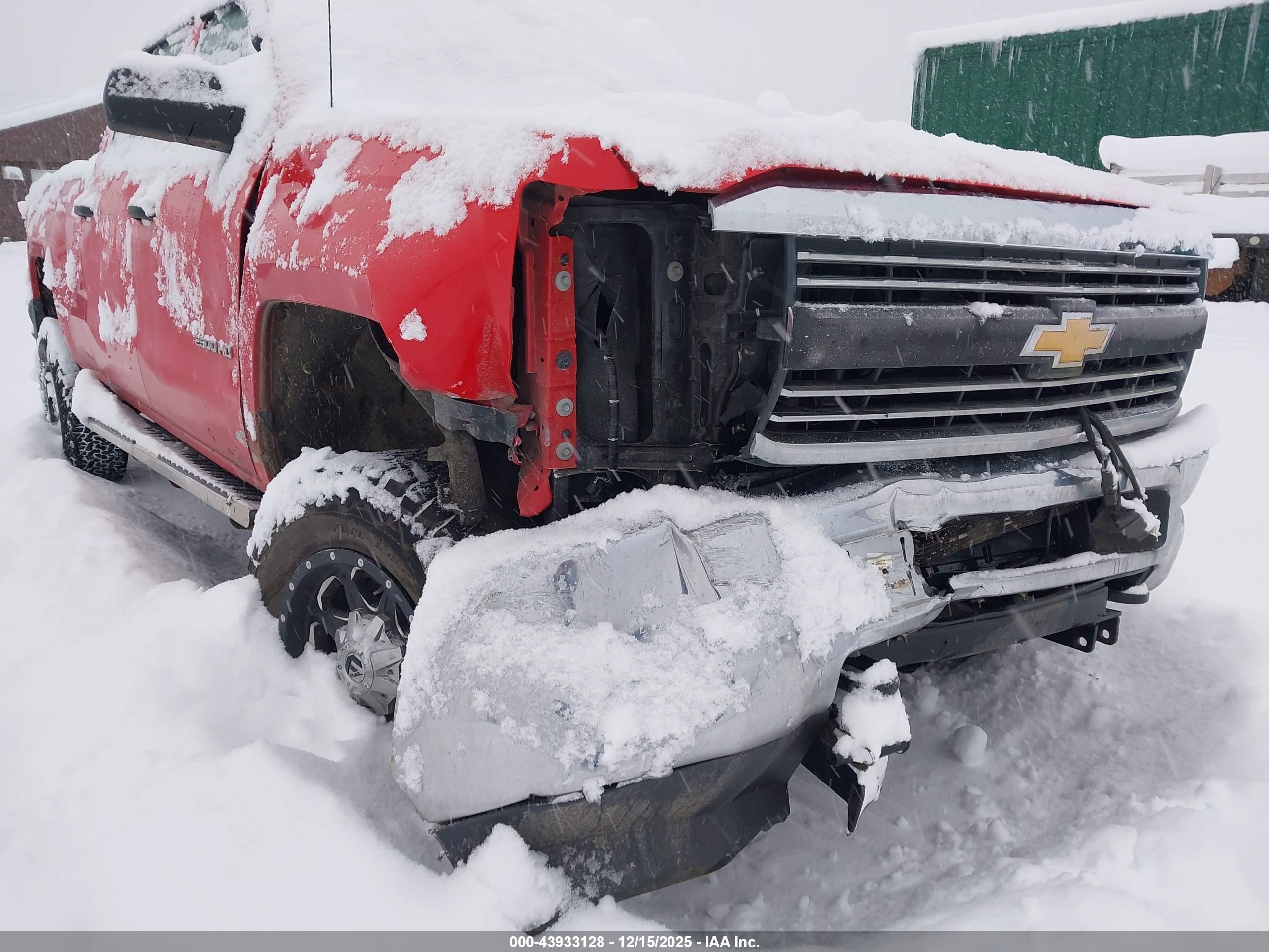 CHEVROLET SILVERADO image 6