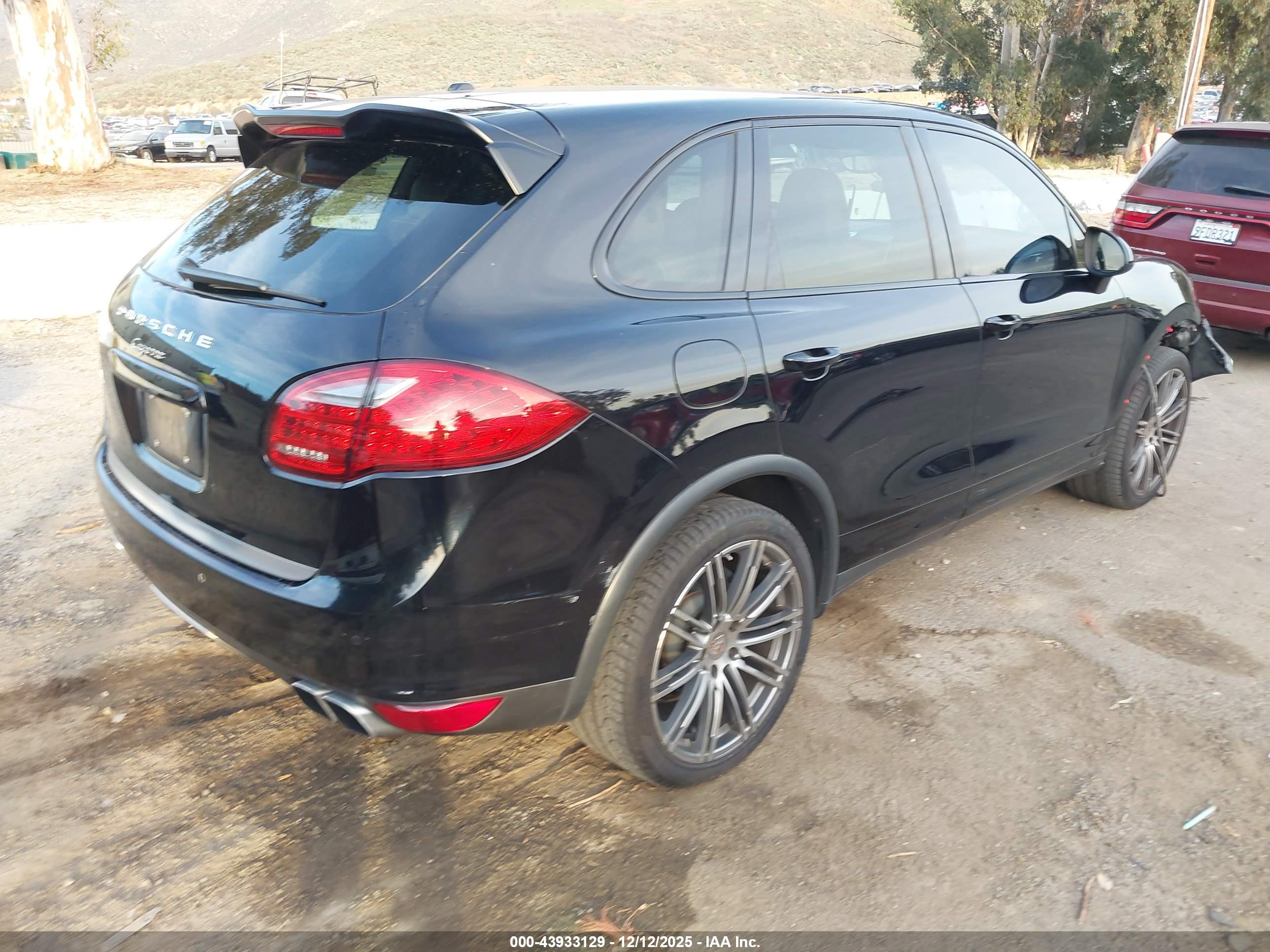 PORSCHE CAYENNE image 4