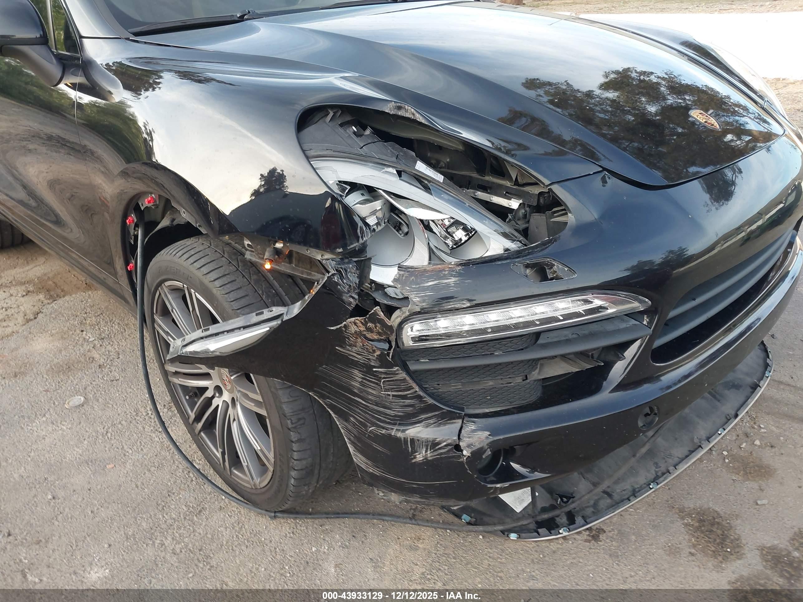 PORSCHE CAYENNE image 6