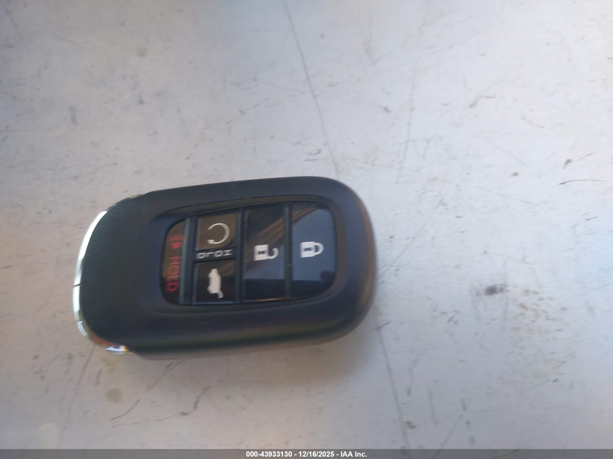 HONDA CR-V image 11