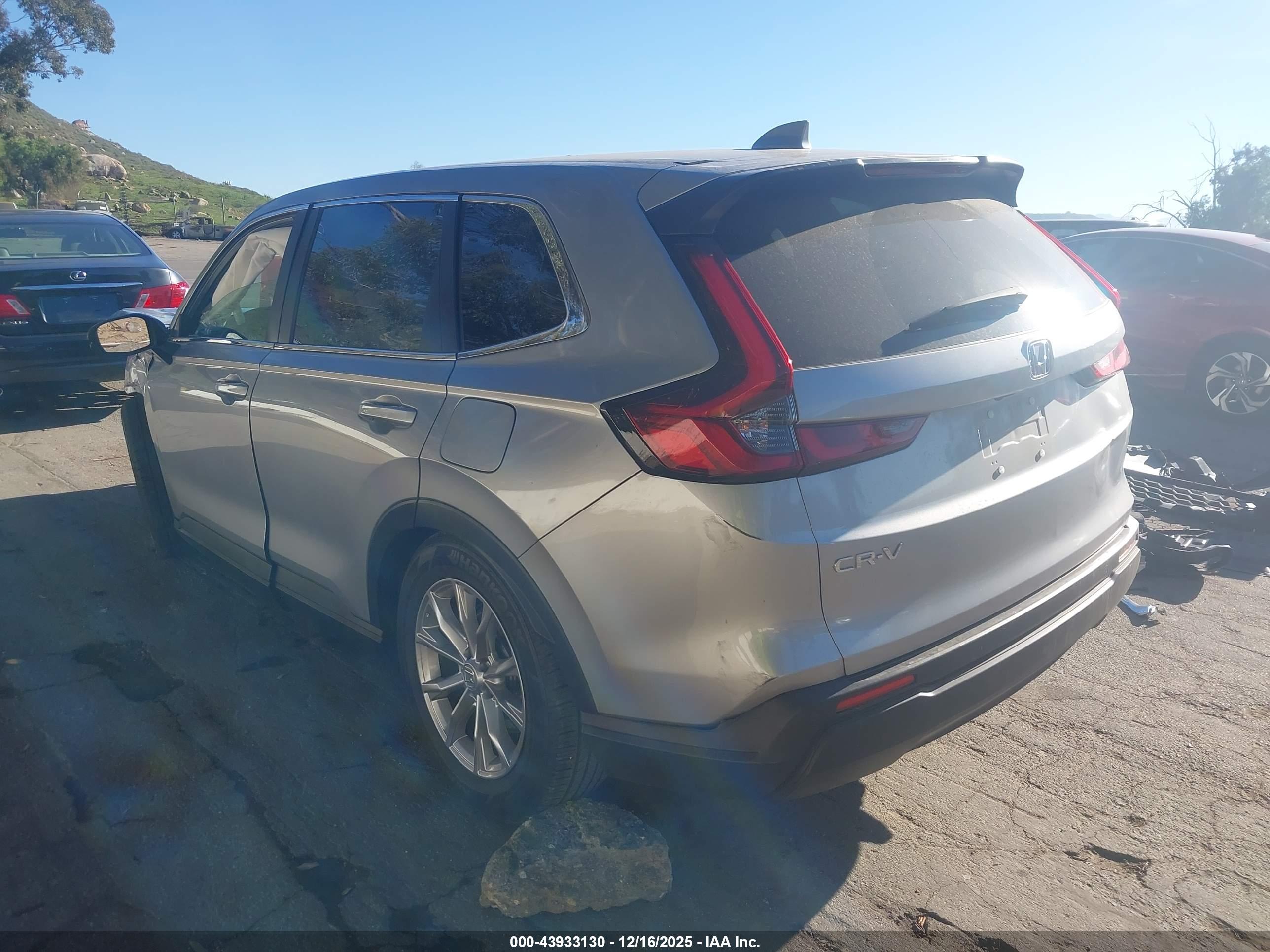 HONDA CR-V image 3