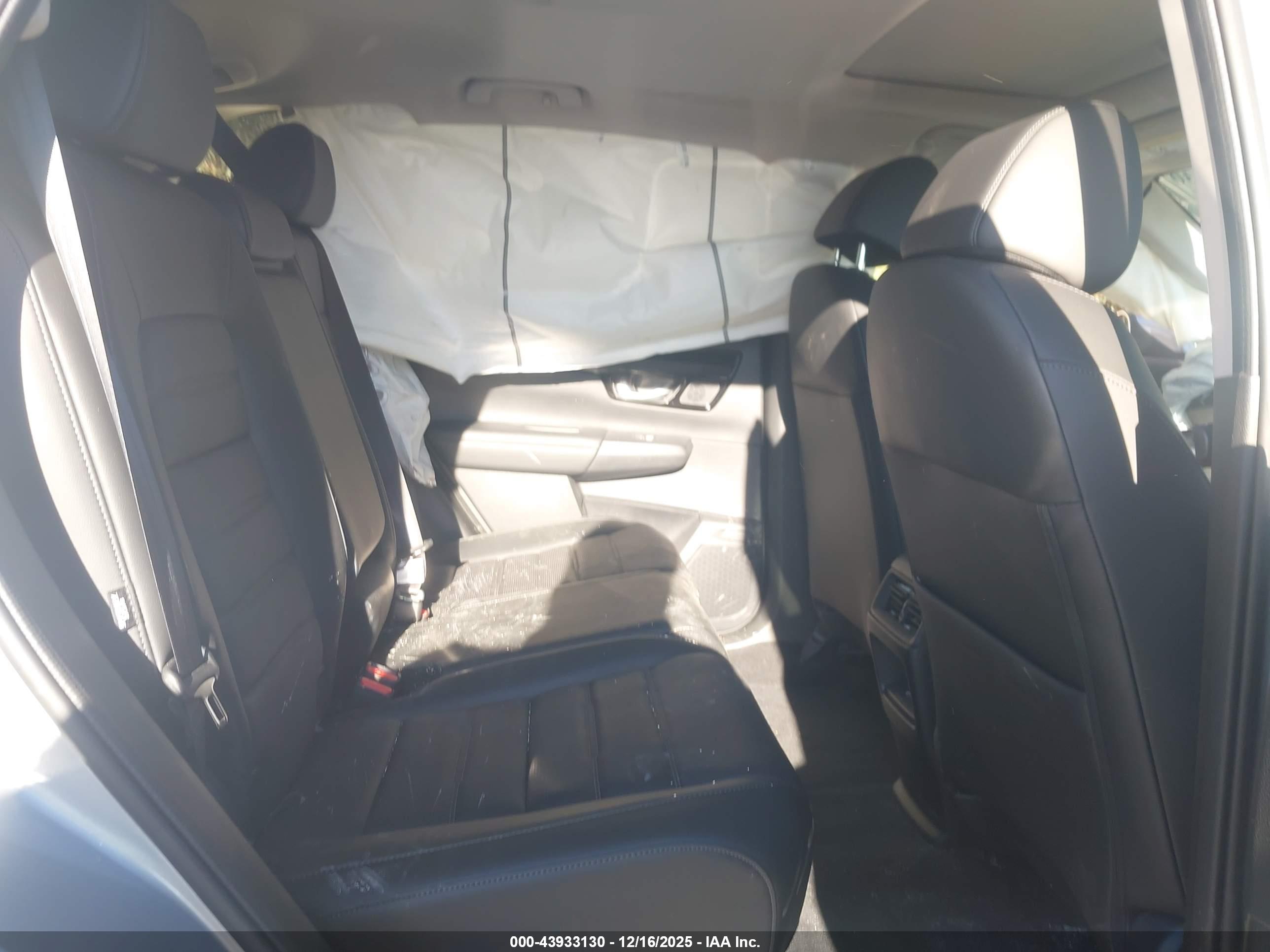 HONDA CR-V image 8