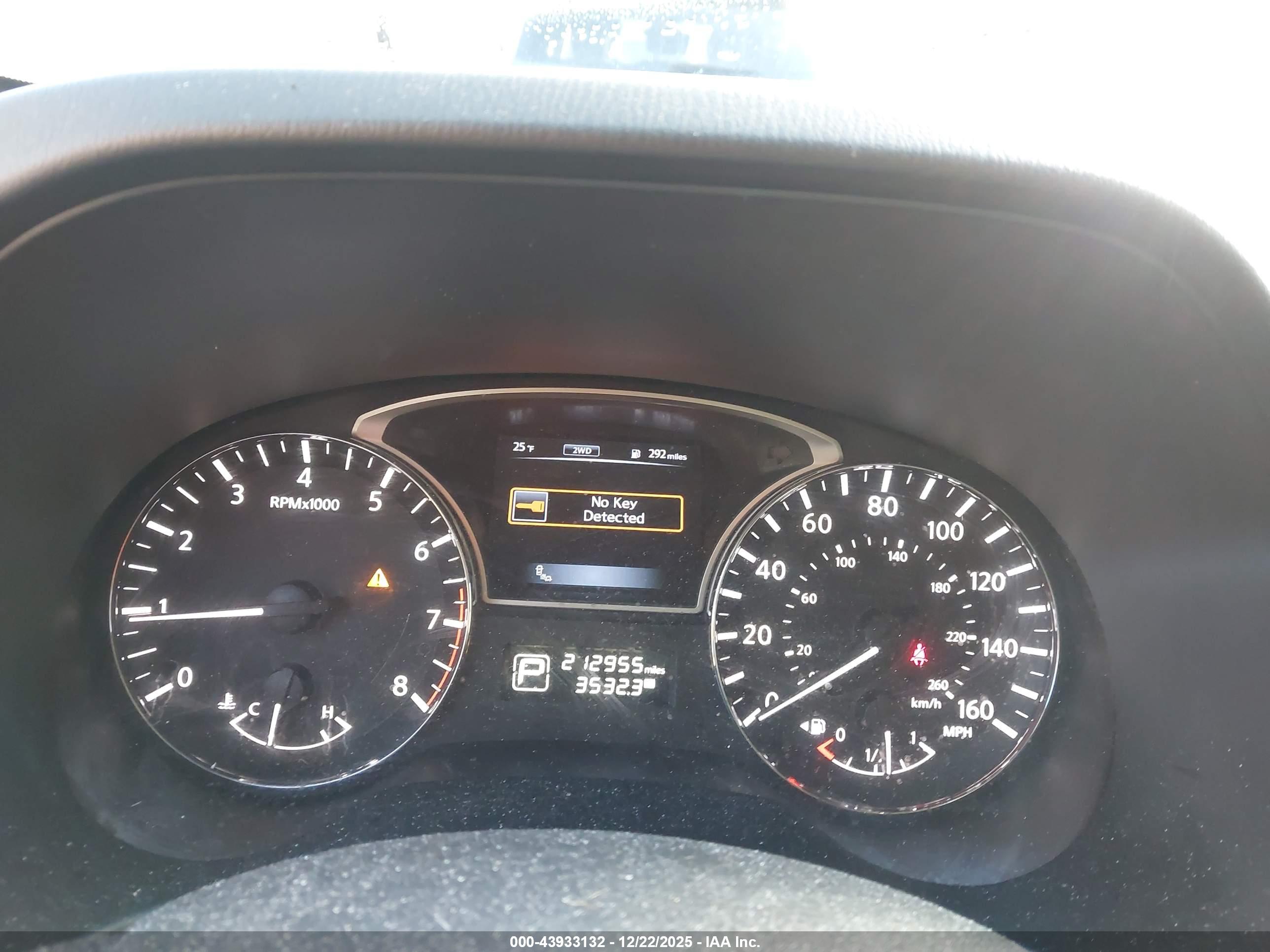 NISSAN PATHFINDER image 7