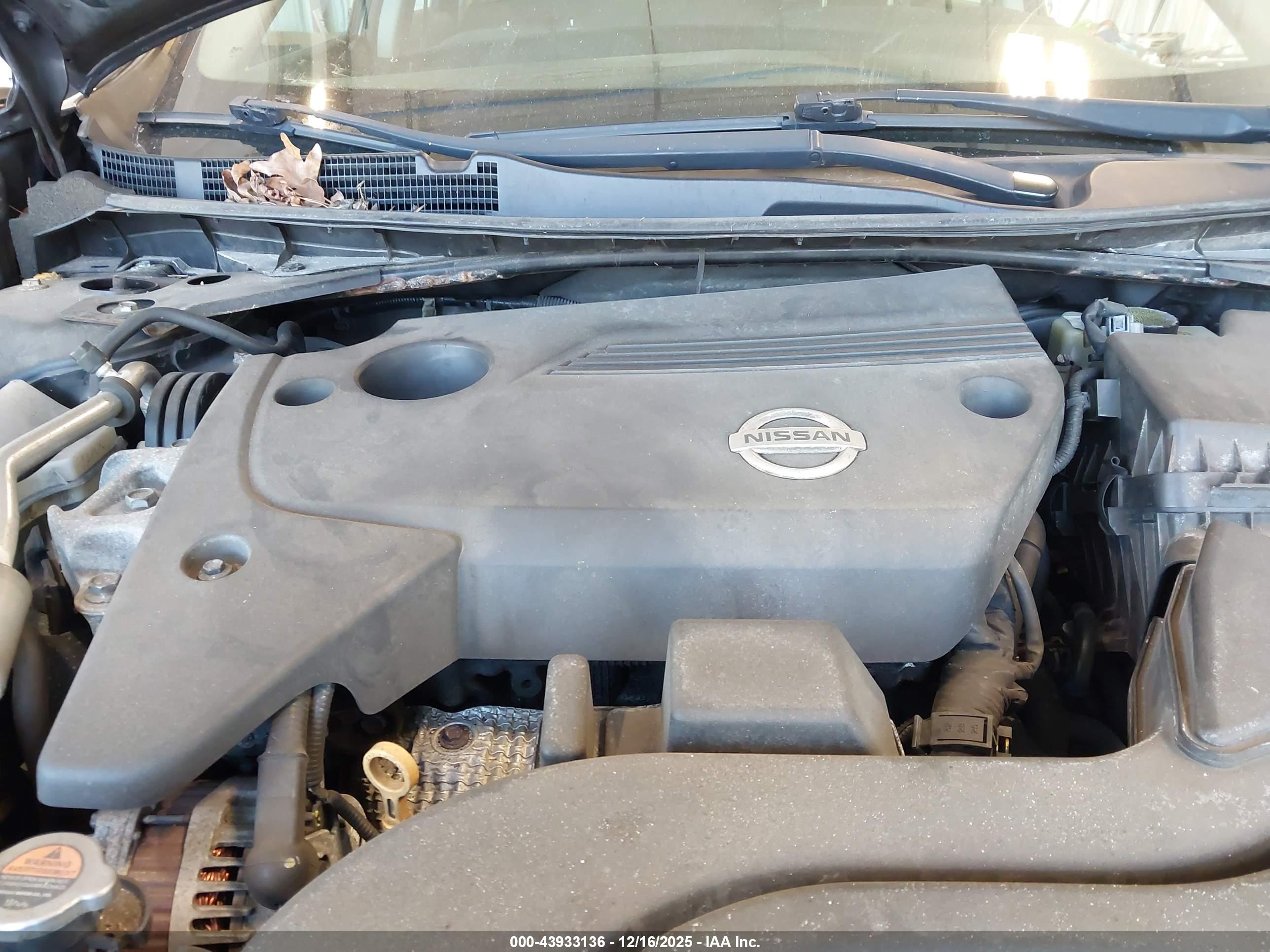 NISSAN ALTIMA image 10