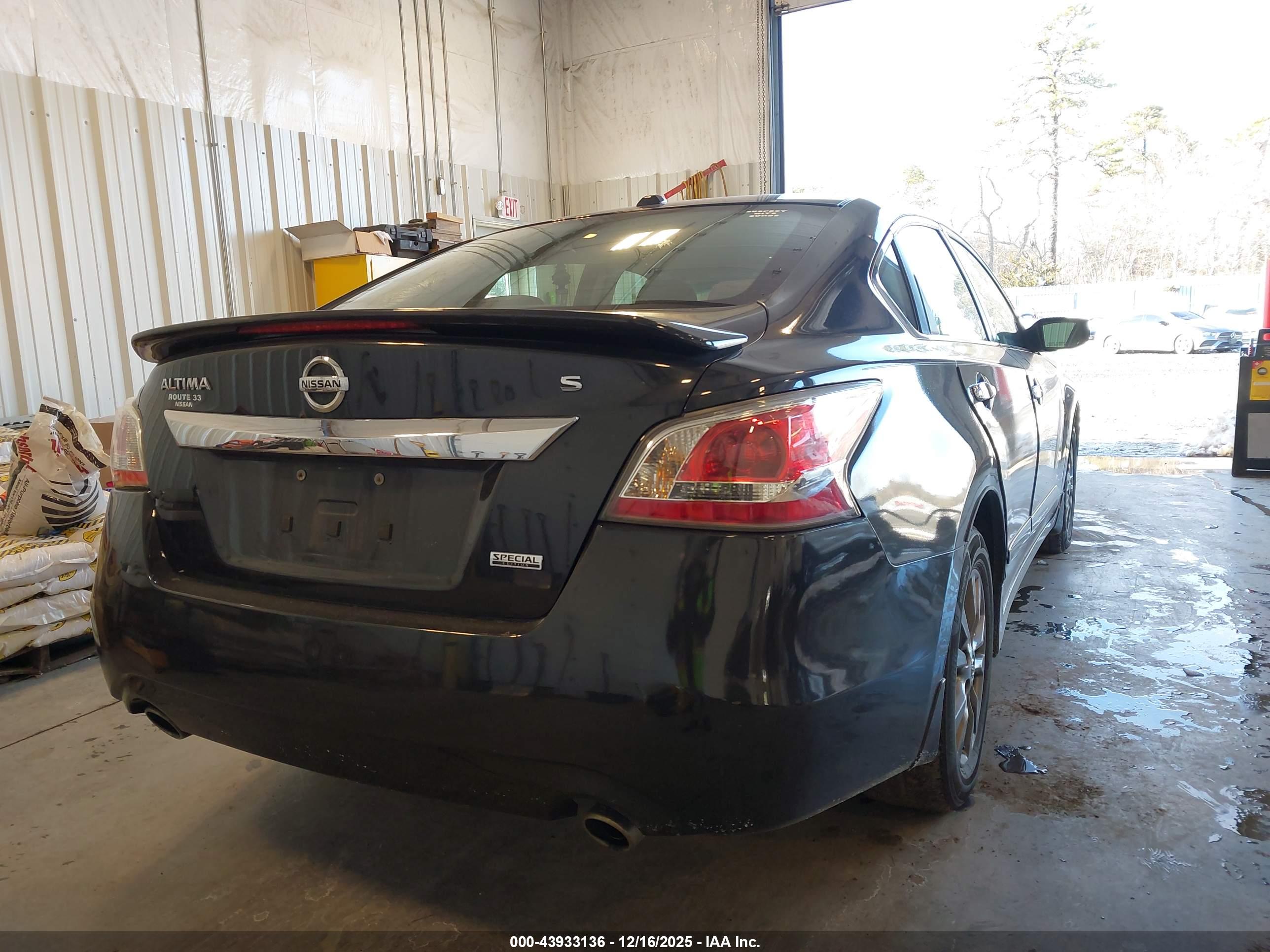 NISSAN ALTIMA image 4