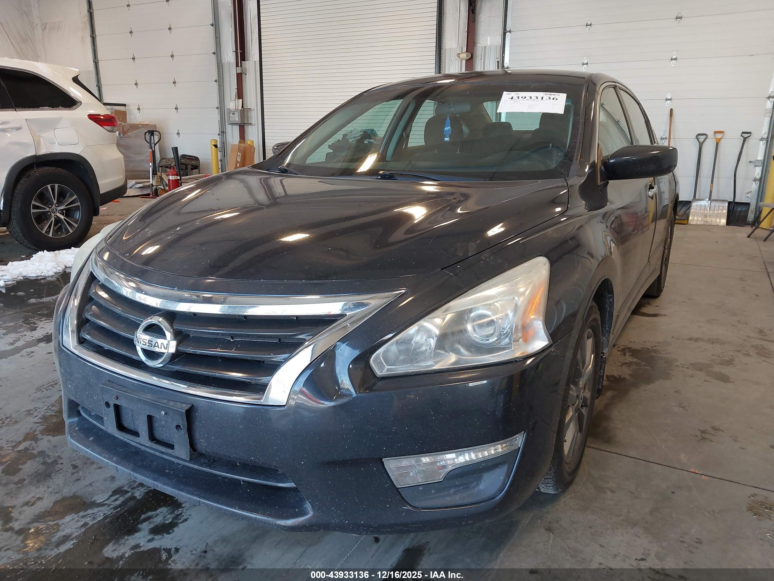 NISSAN ALTIMA image 6