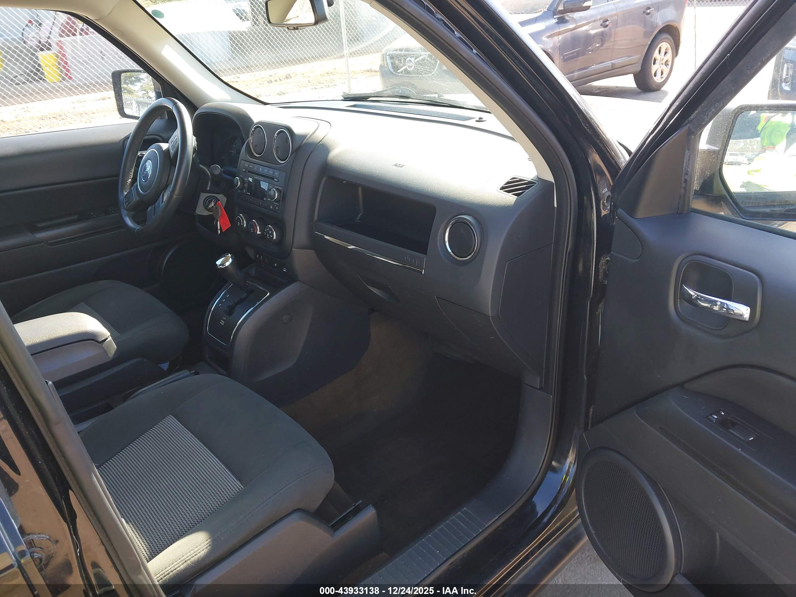 JEEP PATRIOT image 5