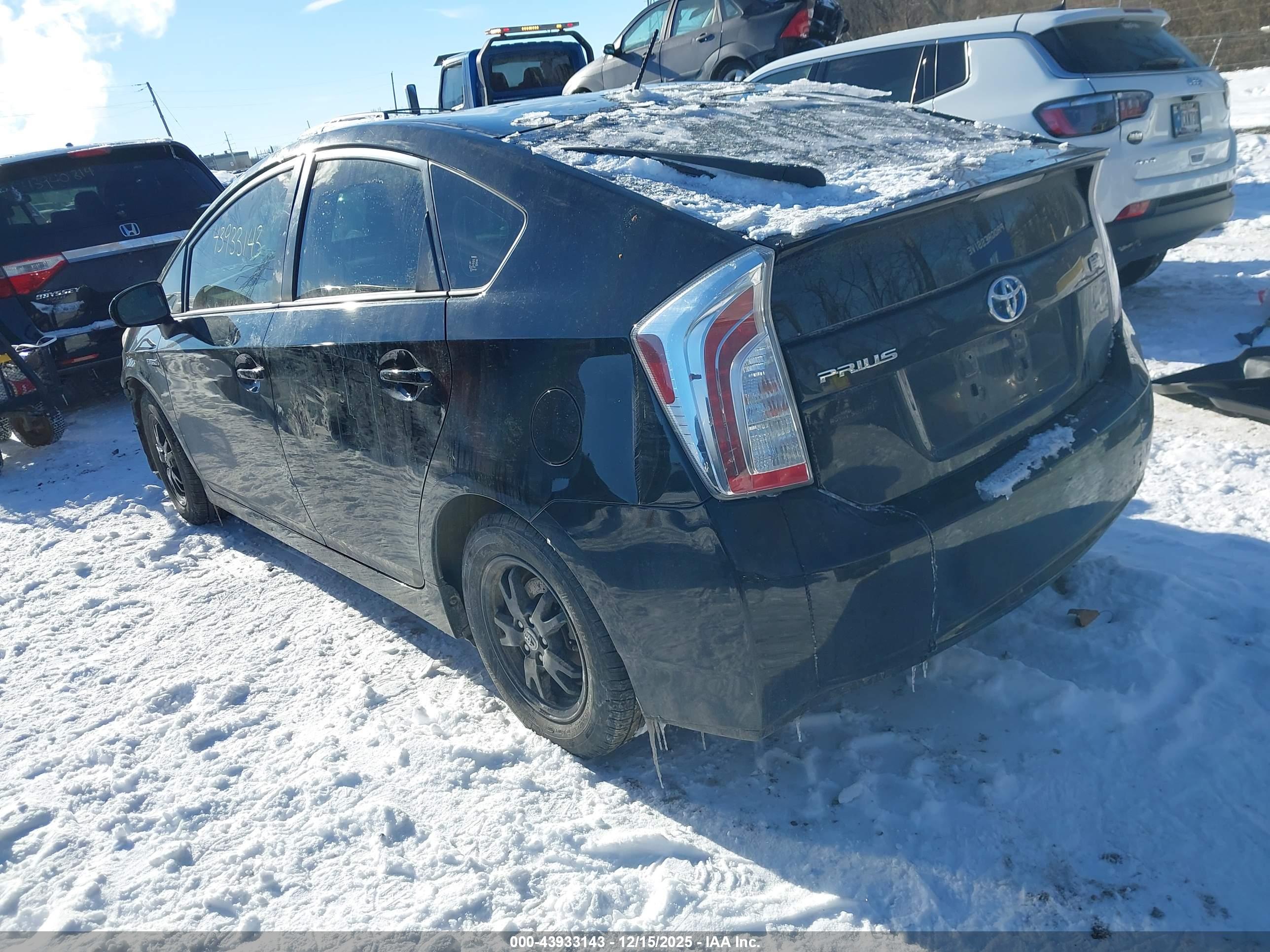 TOYOTA PRIUS image 3