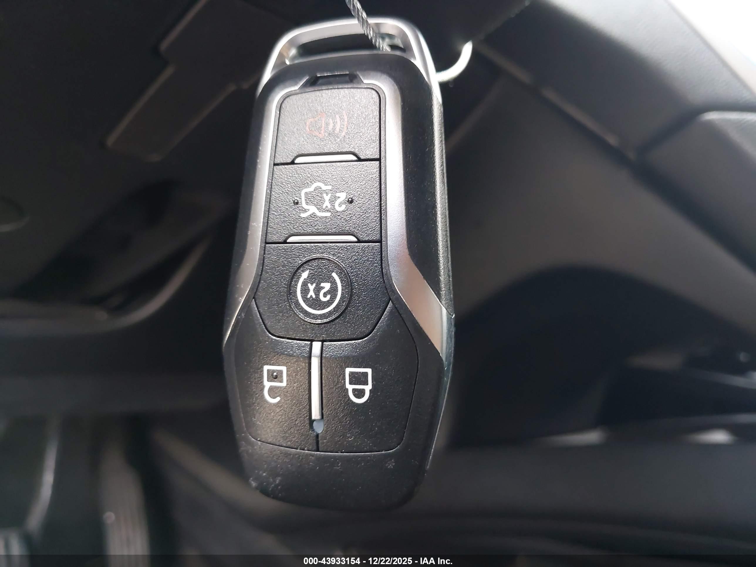 LINCOLN MKZ image 11