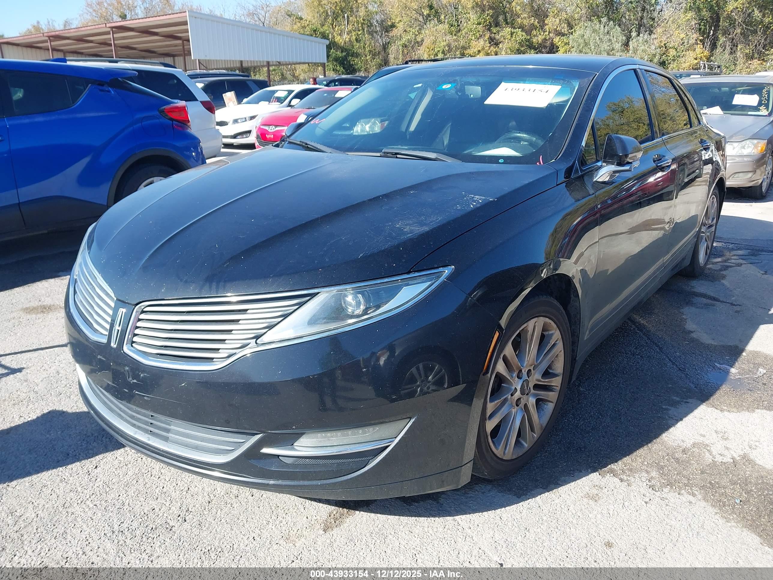 LINCOLN MKZ image 2
