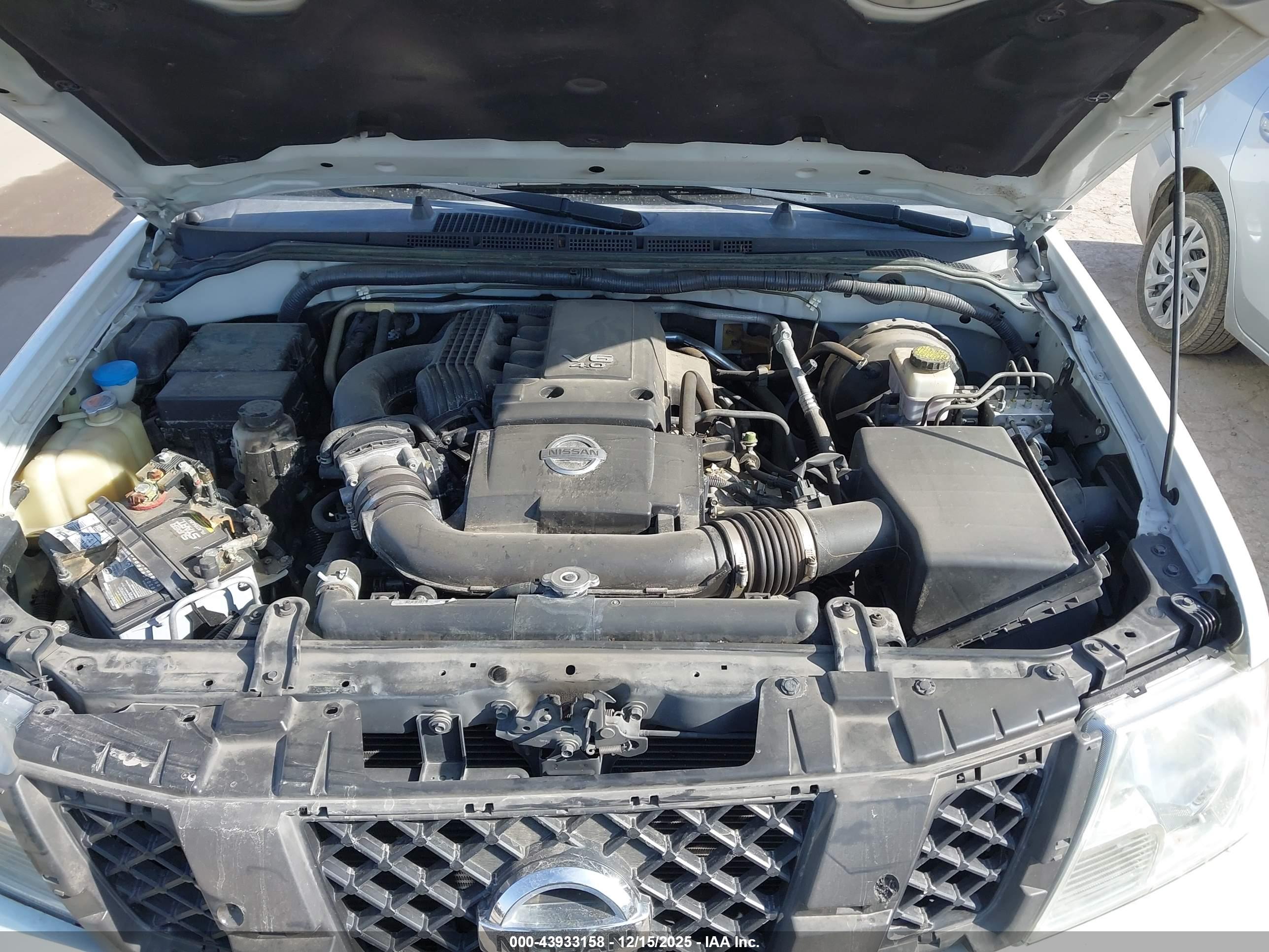 NISSAN FRONTIER image 10