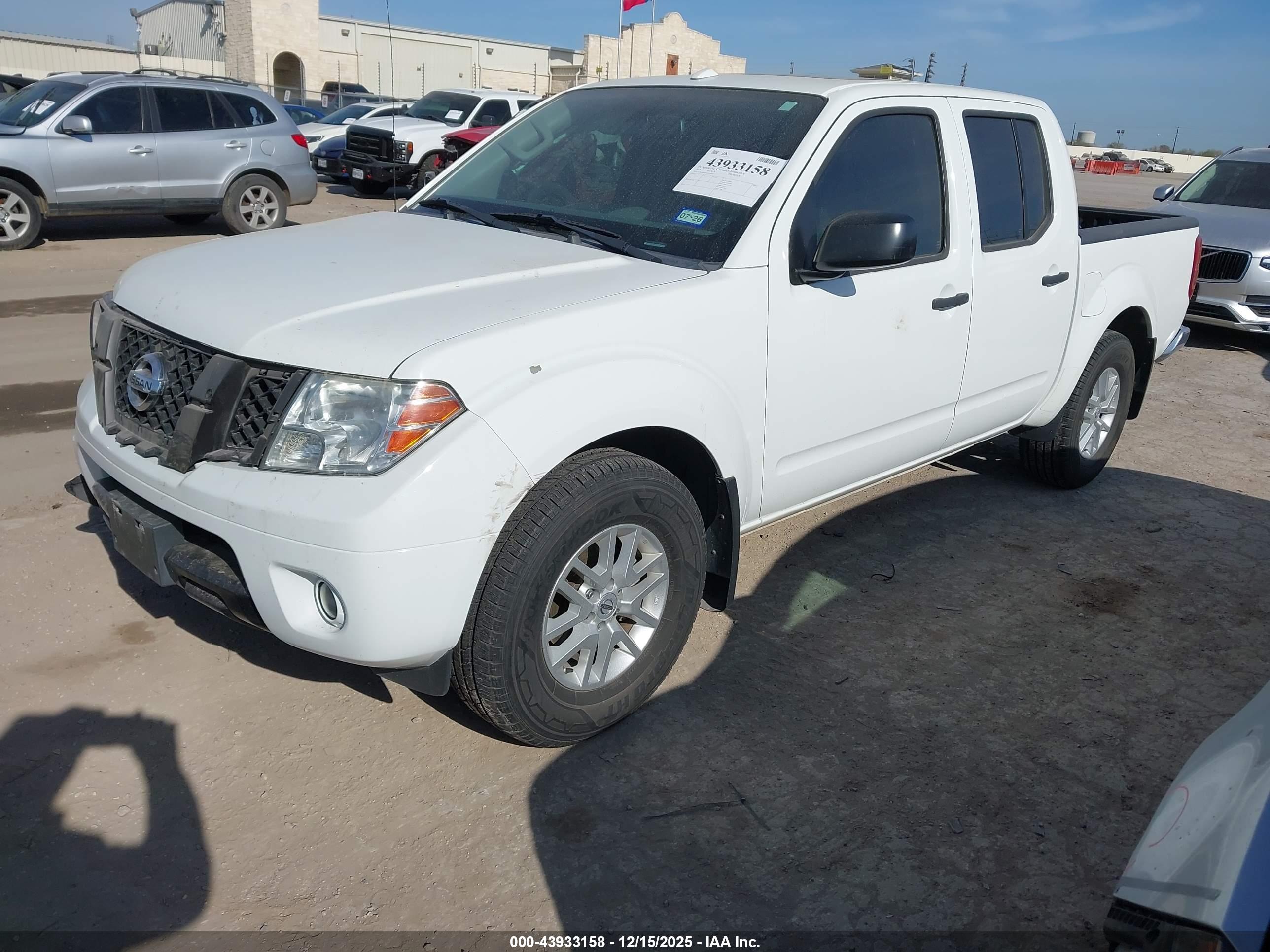 NISSAN FRONTIER image 2