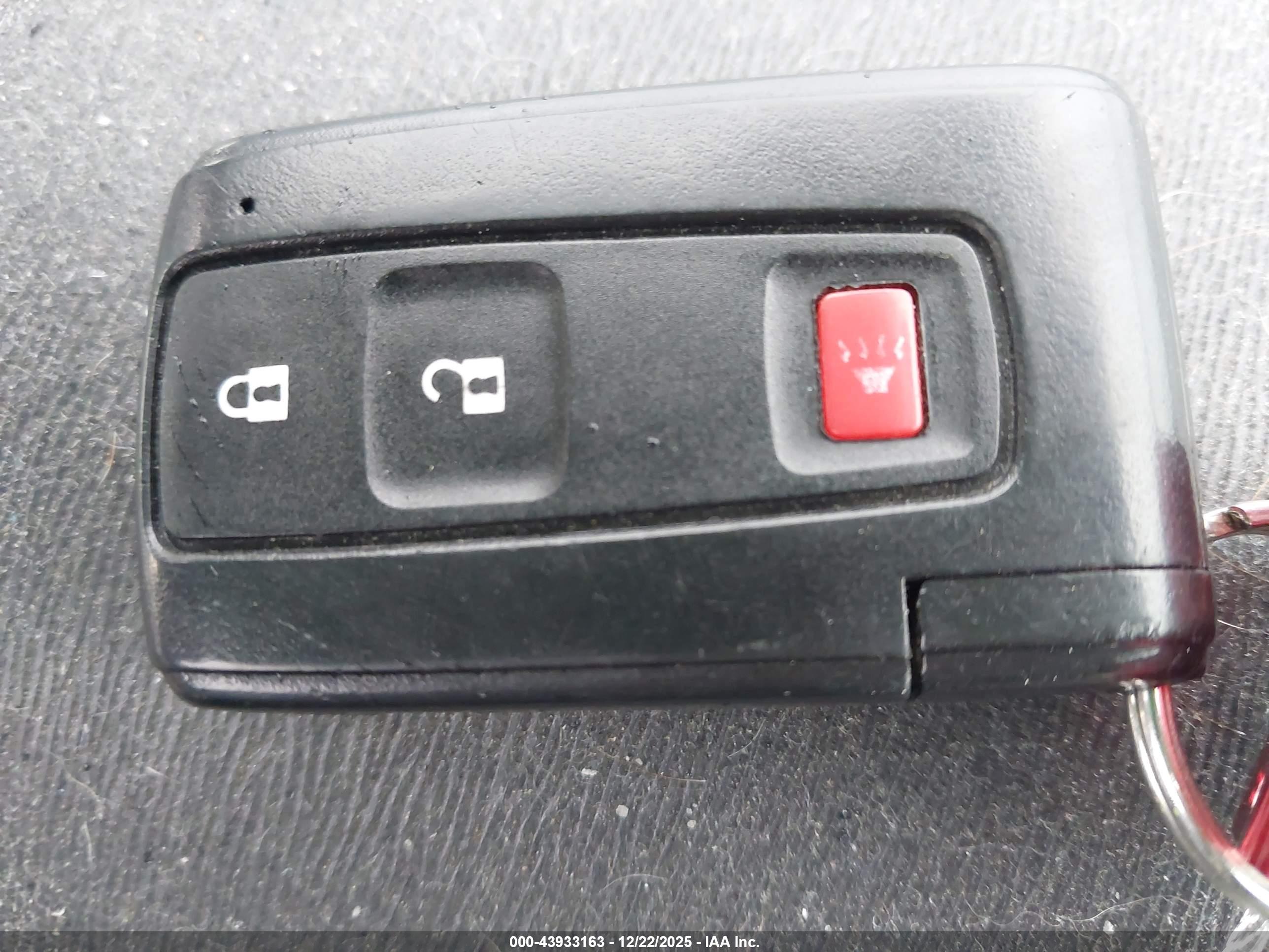 TOYOTA PRIUS image 11