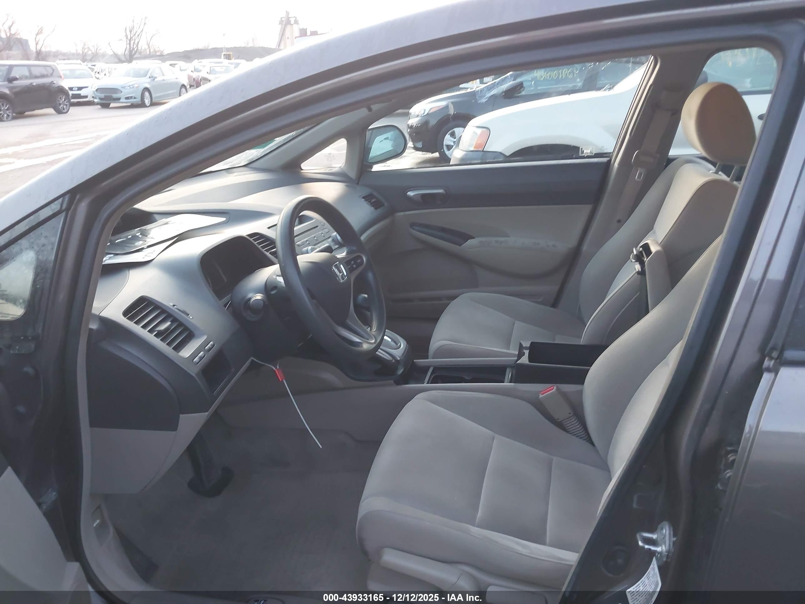 HONDA CIVIC image 5
