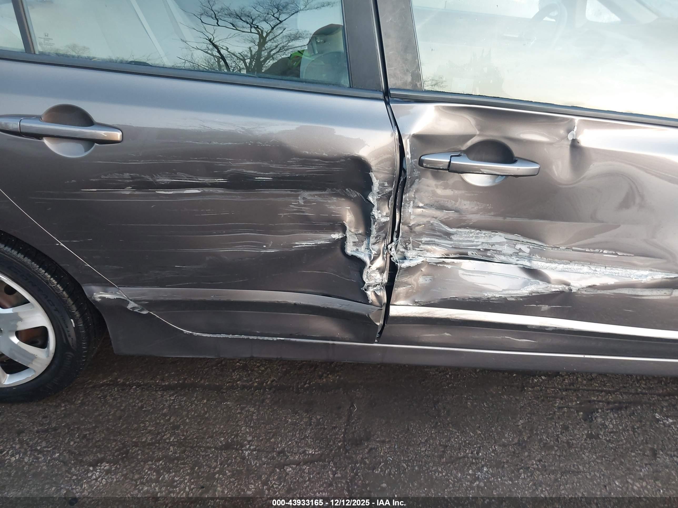 HONDA CIVIC image 6