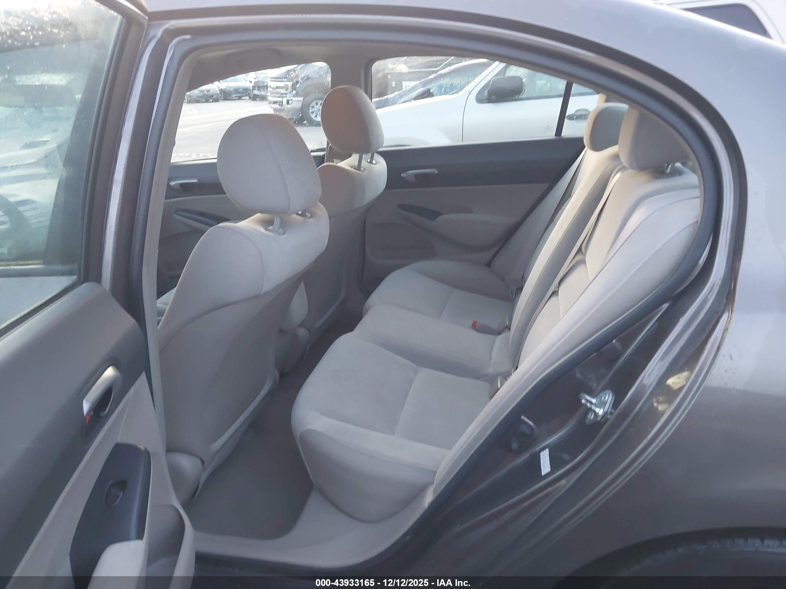 HONDA CIVIC image 8