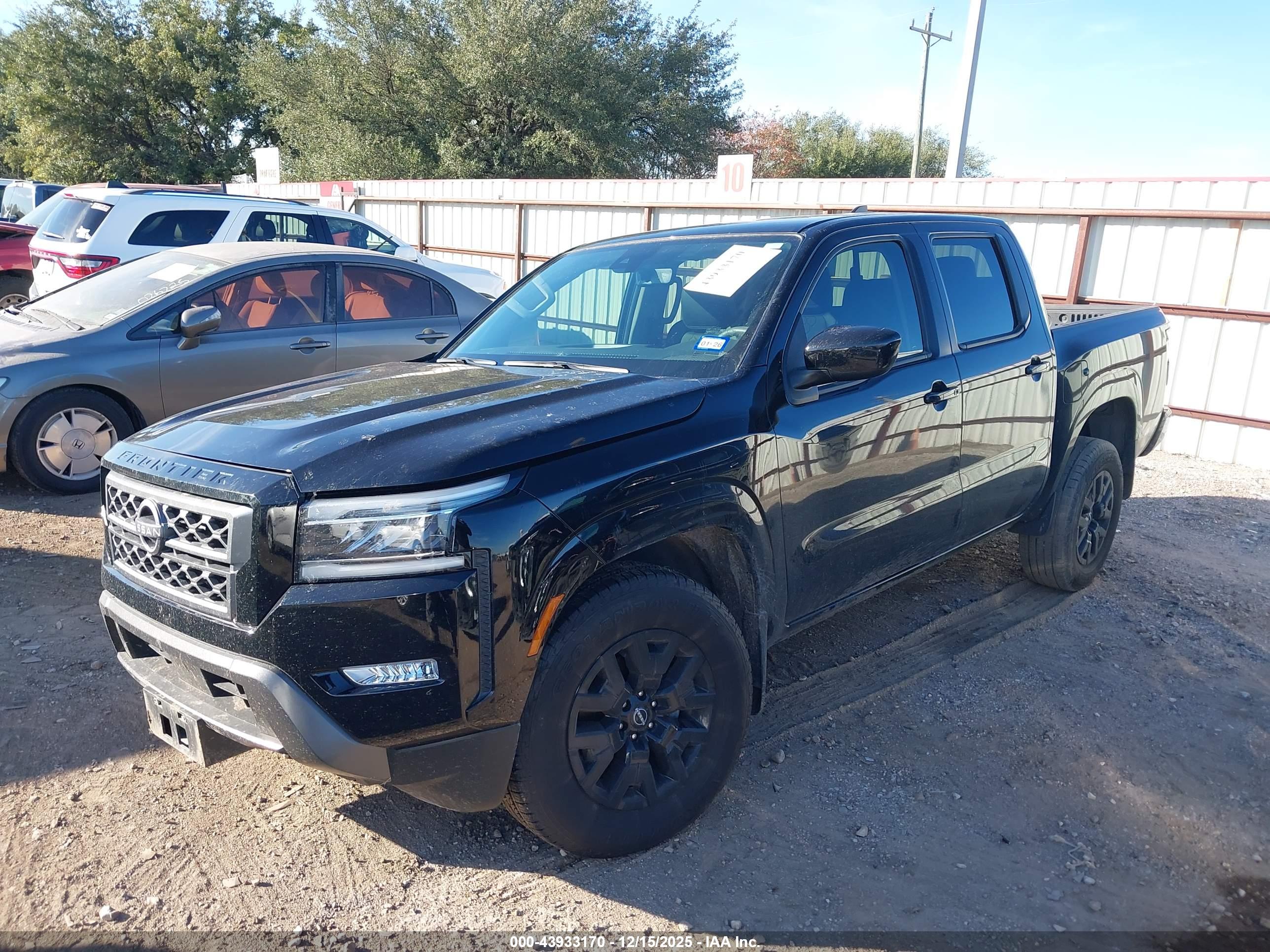 NISSAN FRONTIER image 2