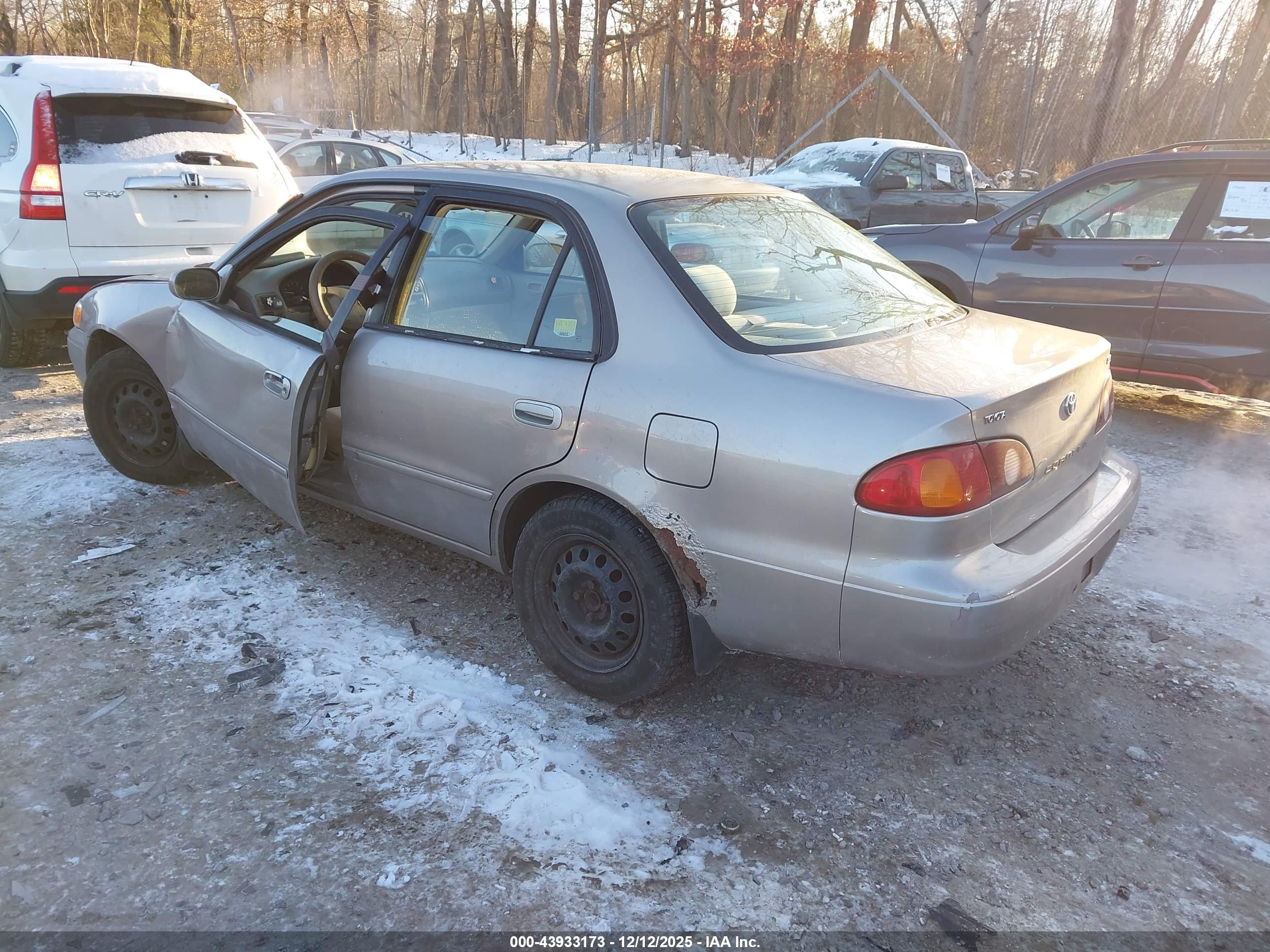 TOYOTA COROLLA image 3