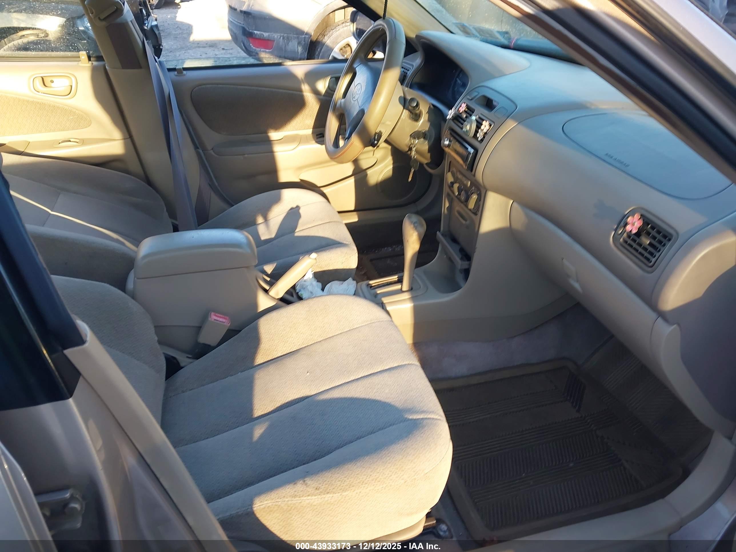 TOYOTA COROLLA image 5