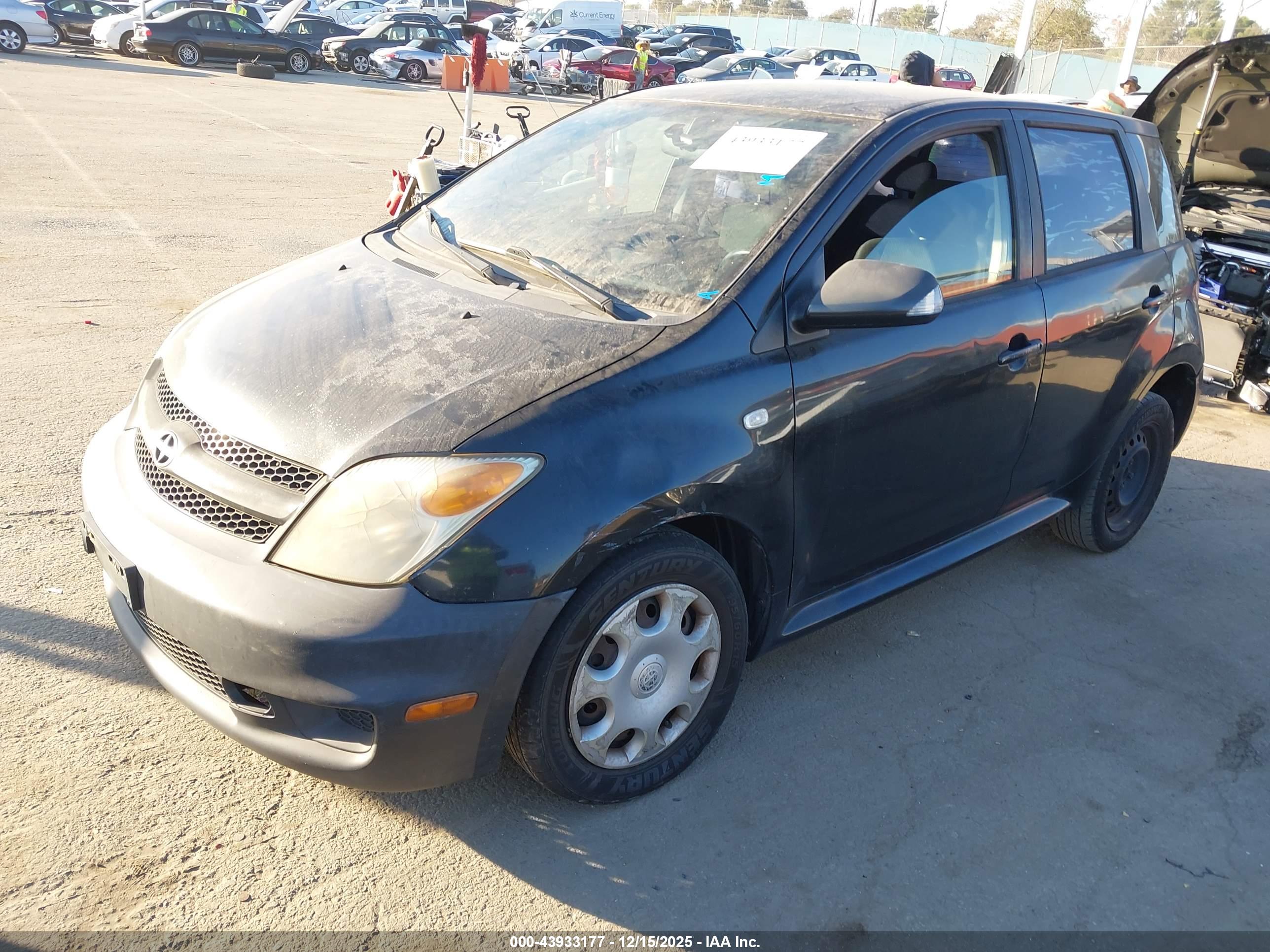 SCION XA image 2
