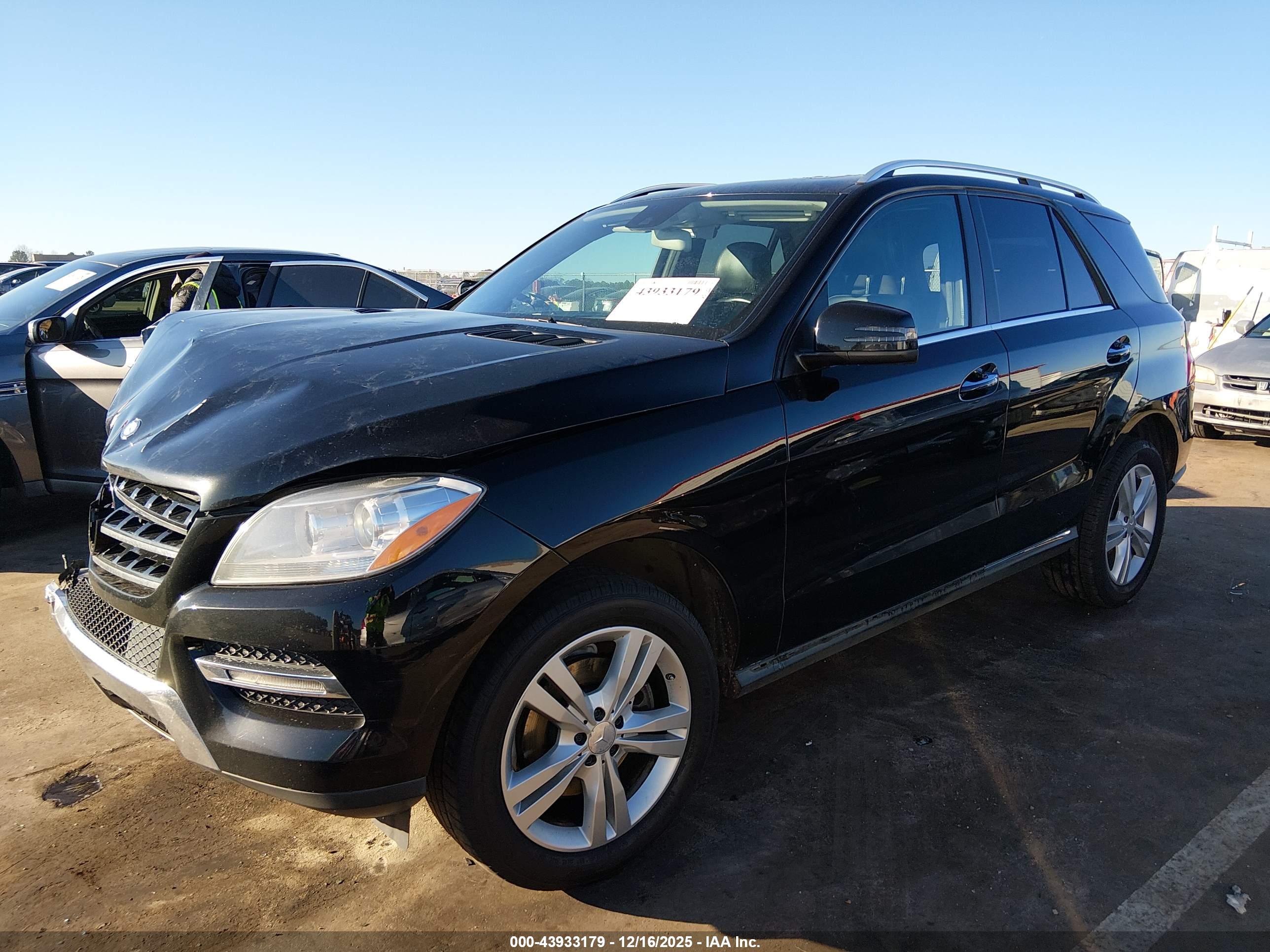 MERCEDES-BENZ ML image 2