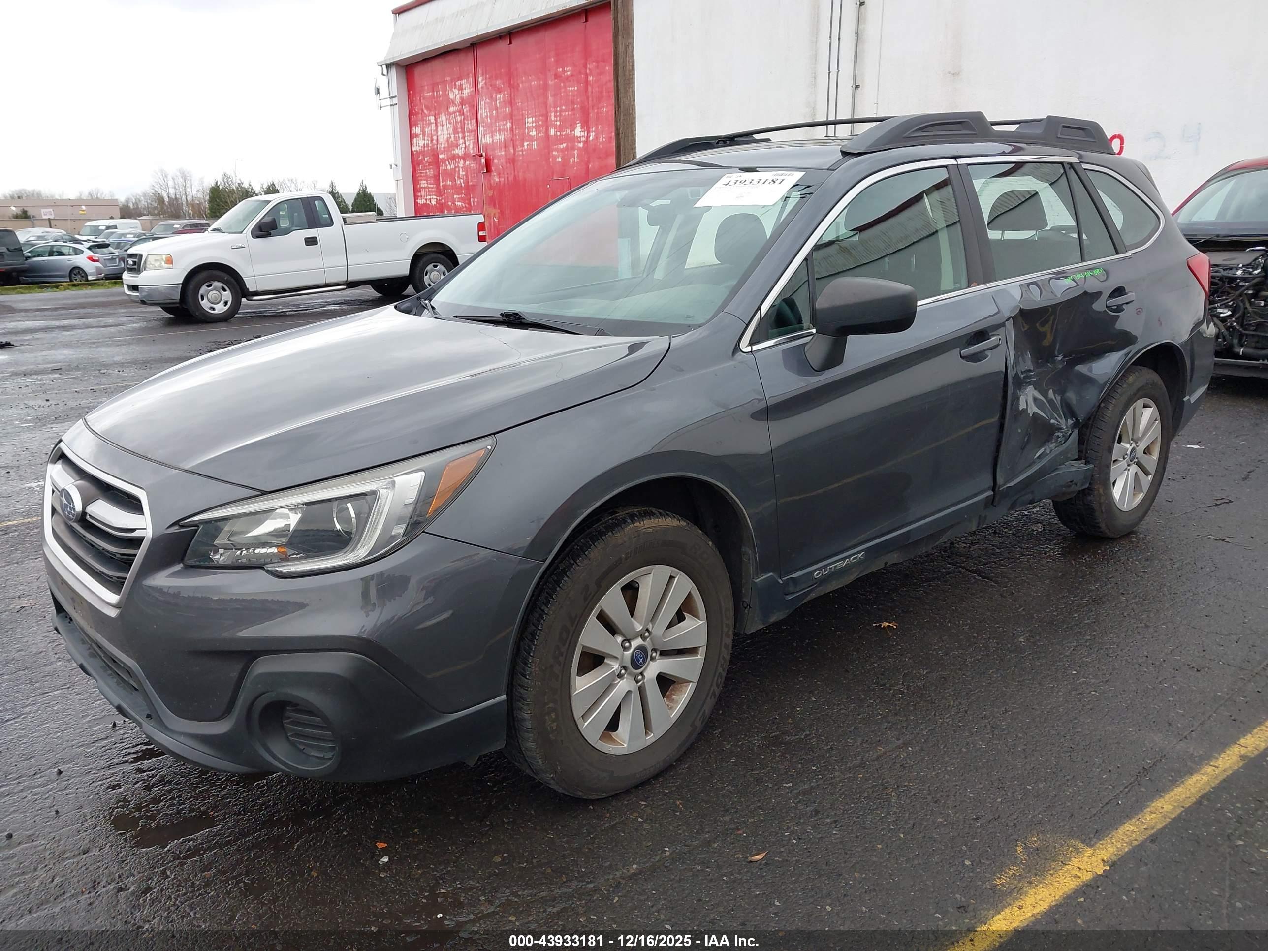 SUBARU OUTBACK image 2