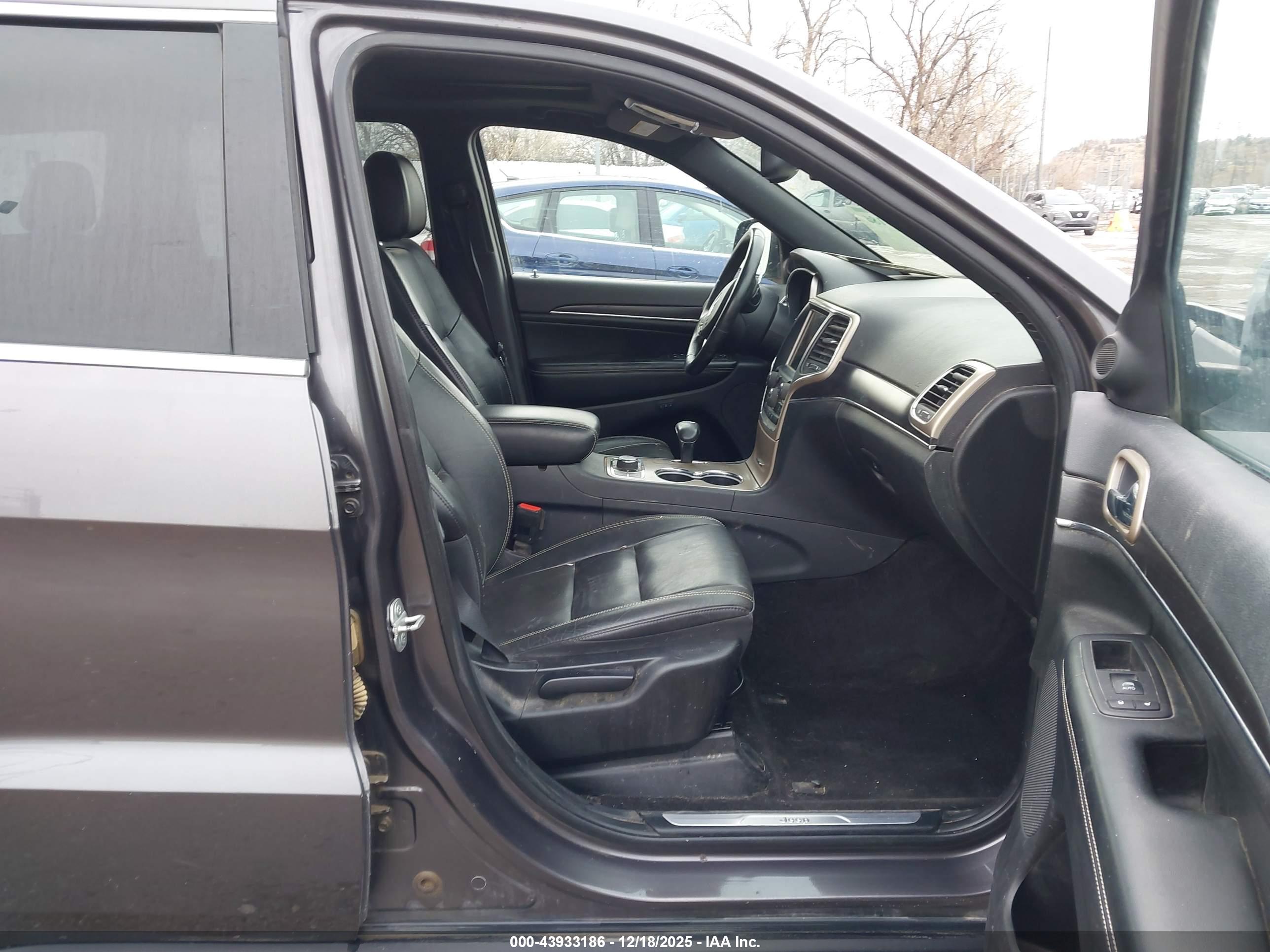 JEEP GRAND image 5