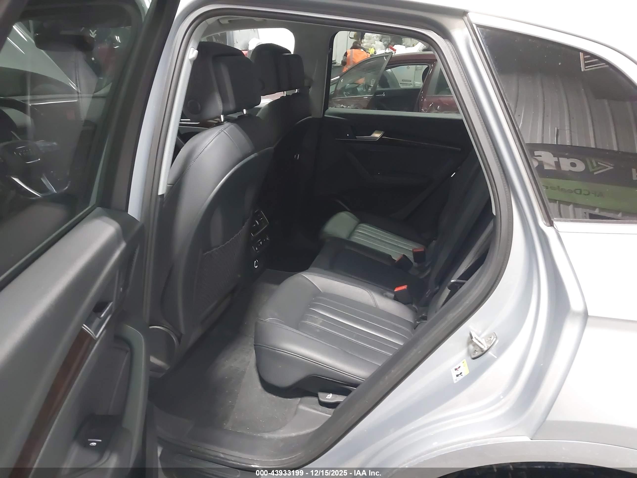 AUDI Q5 image 8
