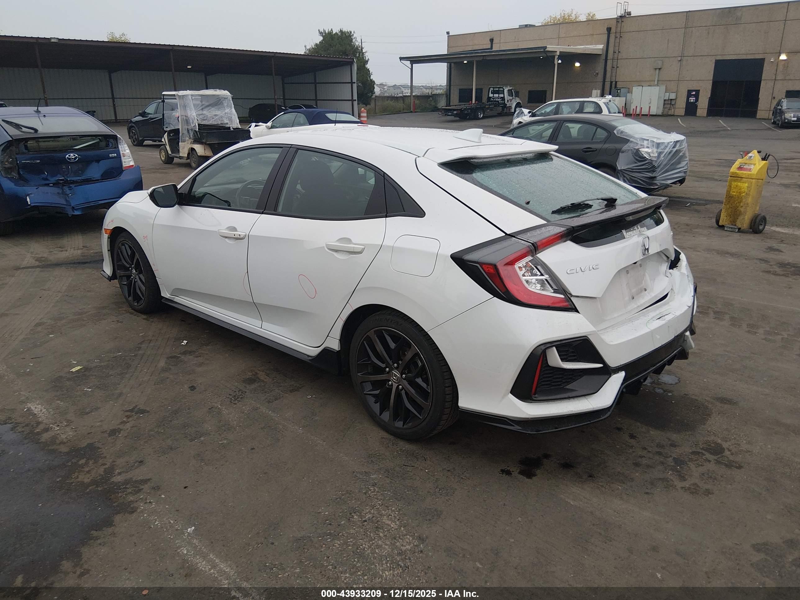 HONDA CIVIC image 3