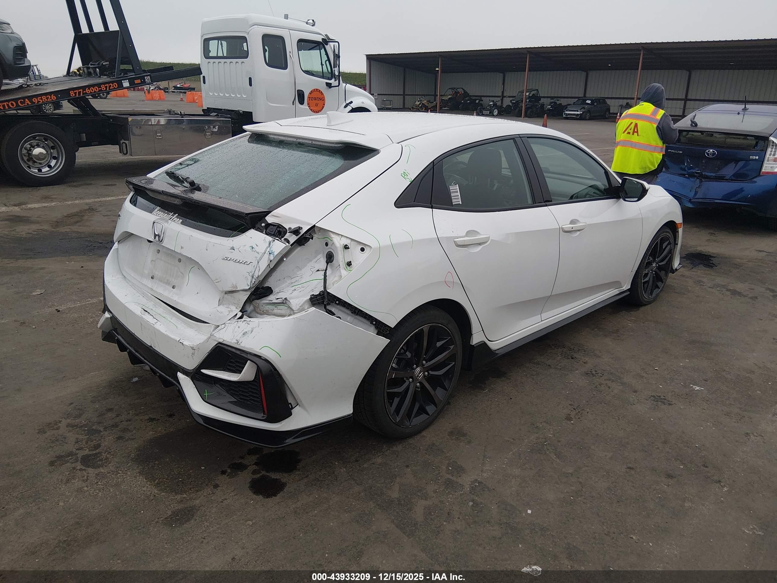 HONDA CIVIC image 4