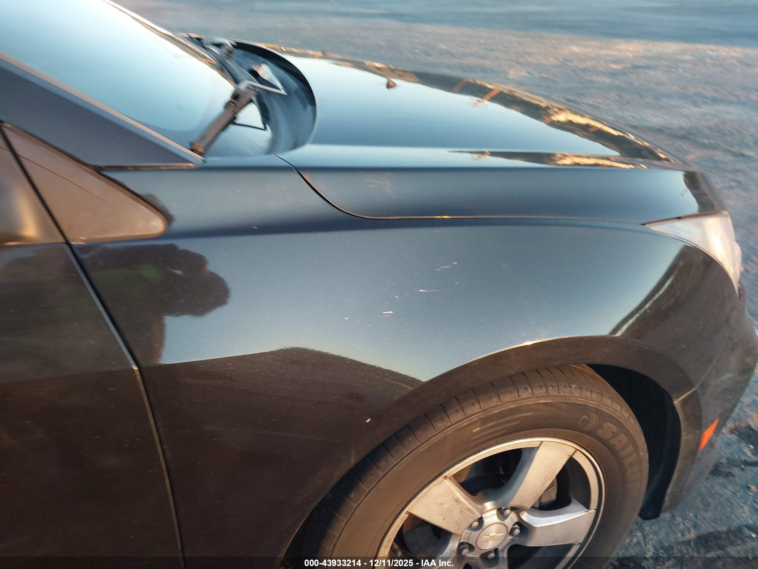 CHEVROLET CRUZE image 6