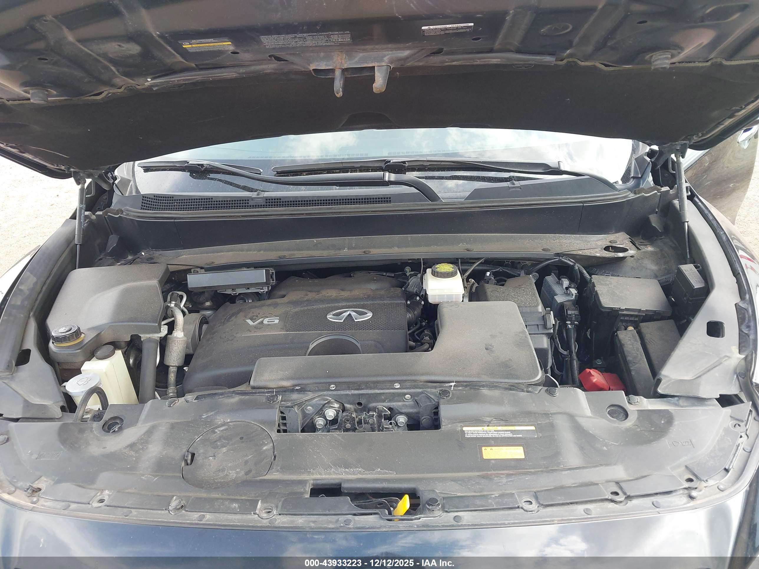 INFINITI QX60 image 10