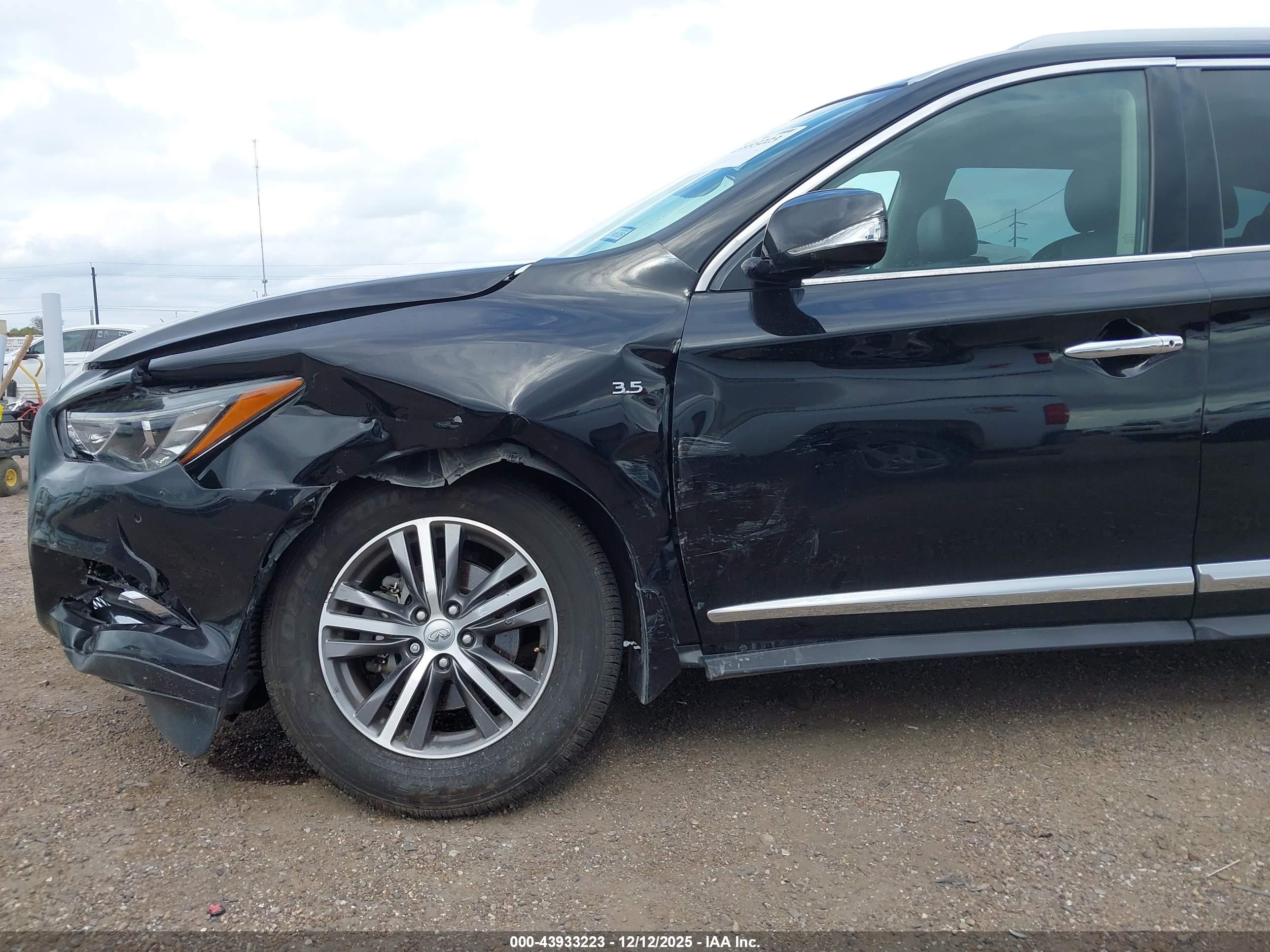 INFINITI QX60 image 6