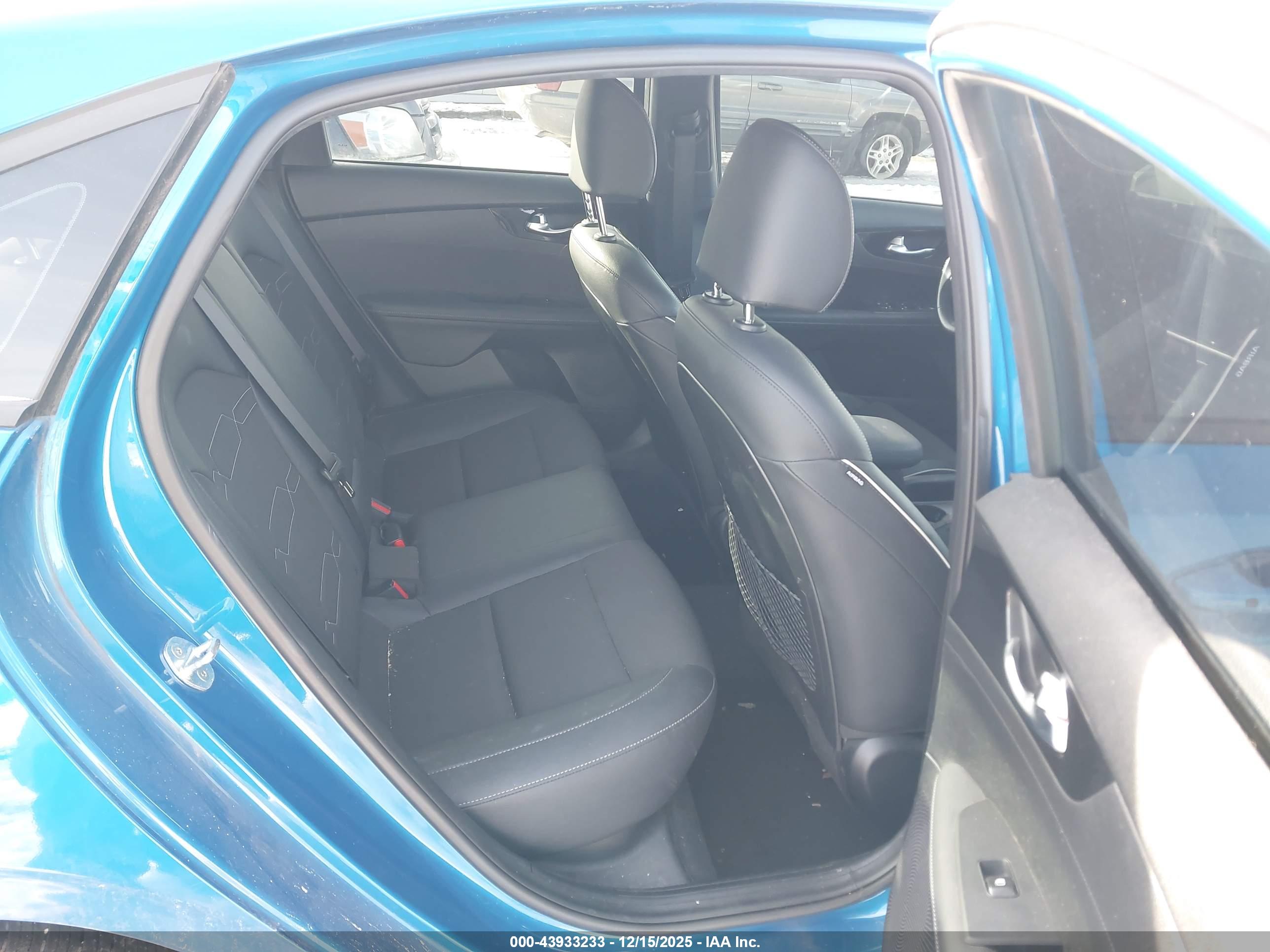 KIA FORTE image 8