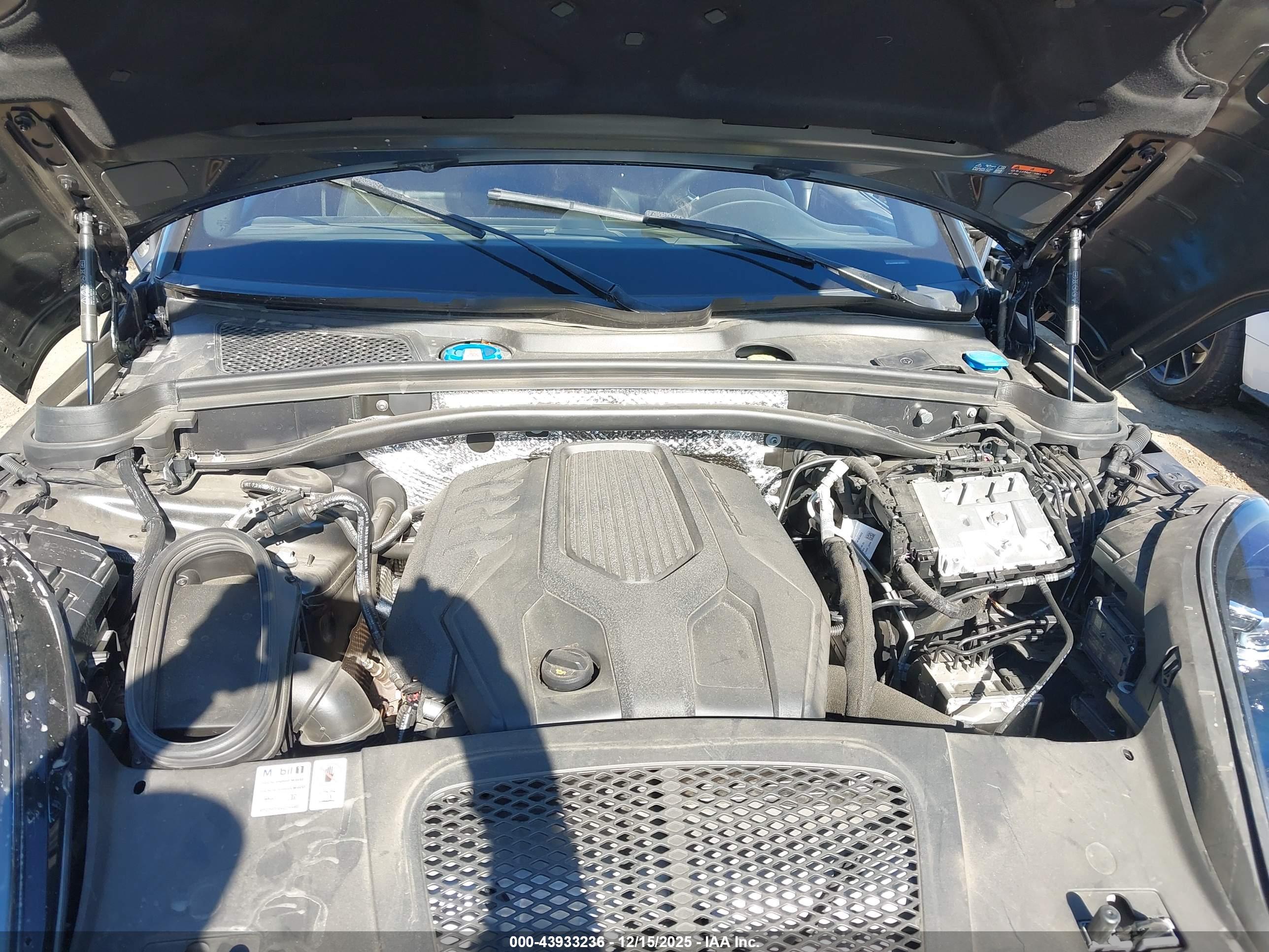 PORSCHE MACAN image 10