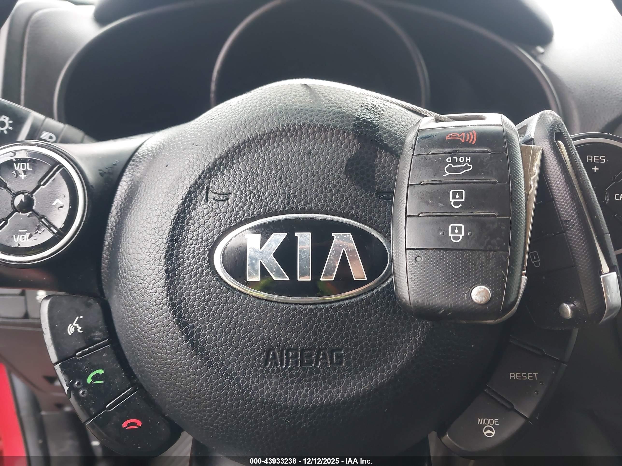KIA SOUL image 11