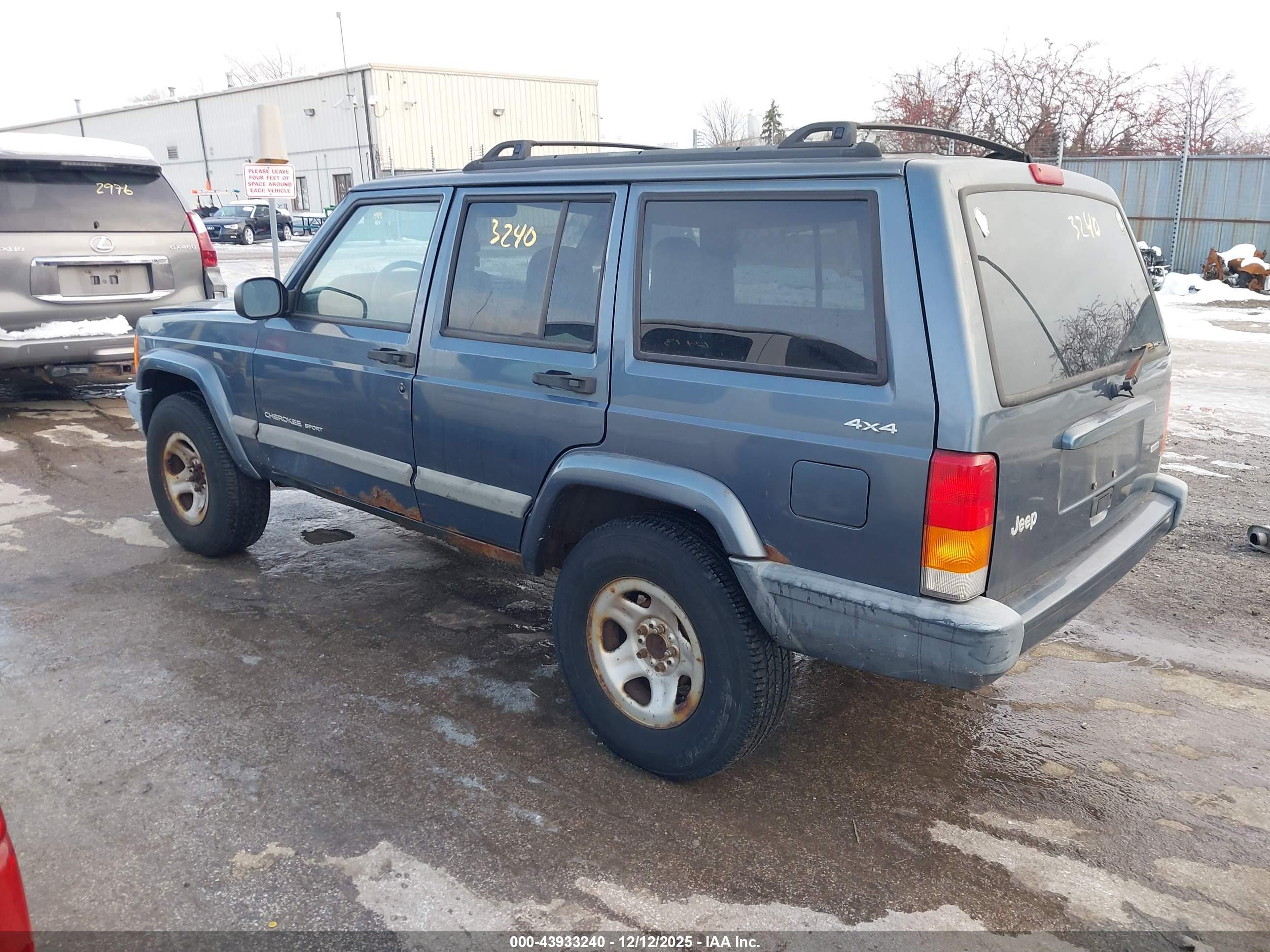 JEEP CHEROKEE image 3