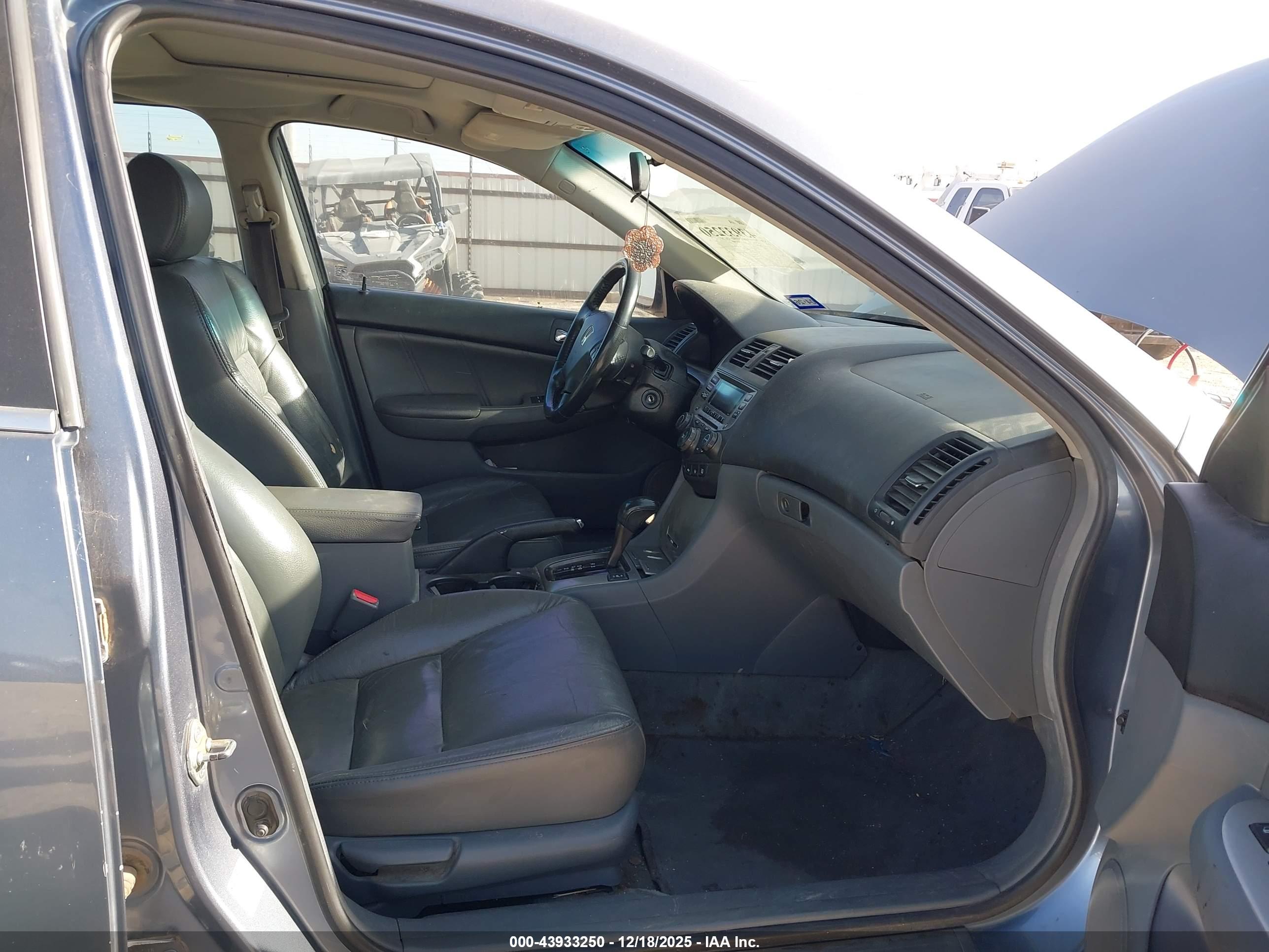 HONDA ACCORD image 5