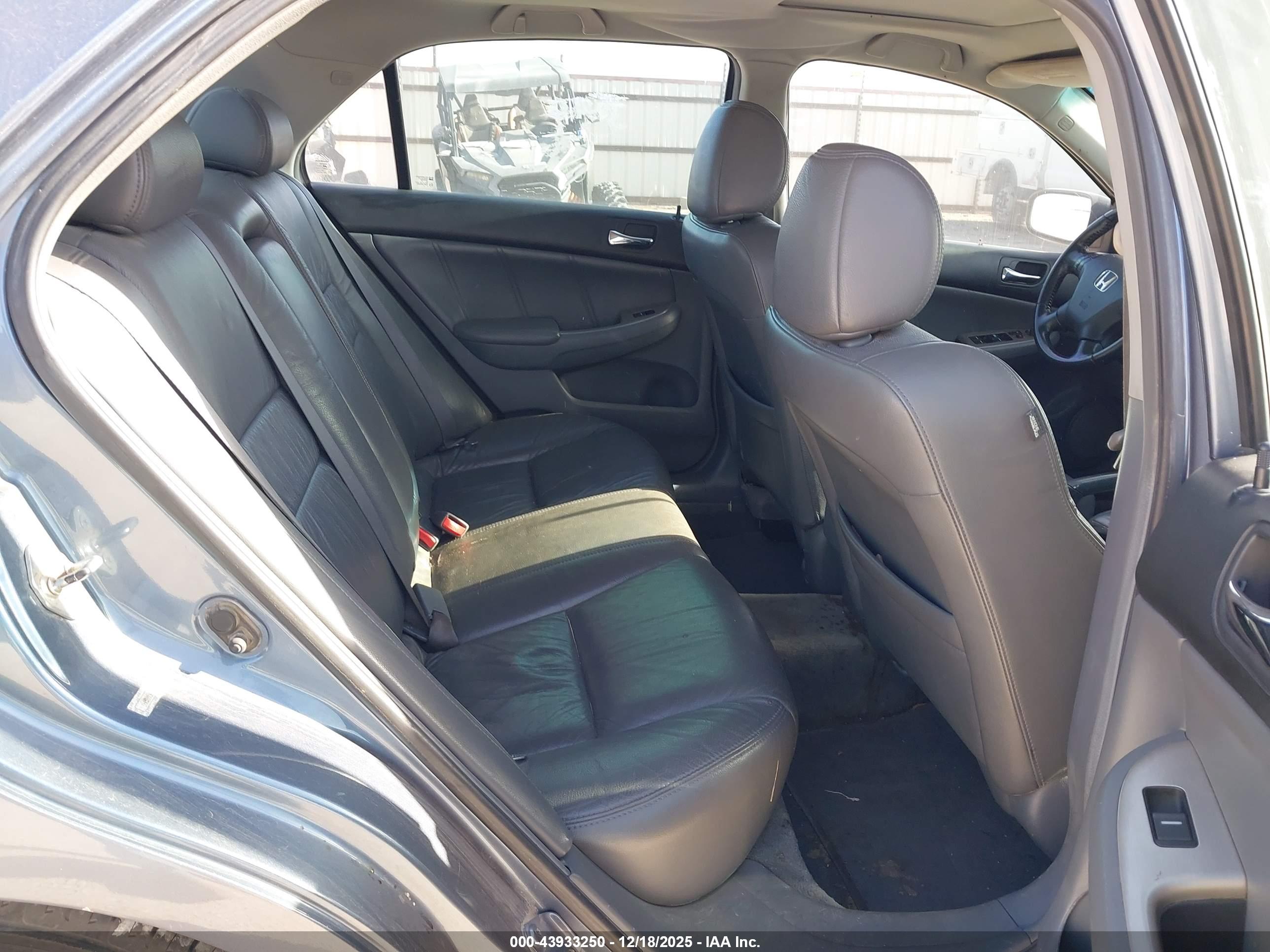 HONDA ACCORD image 8