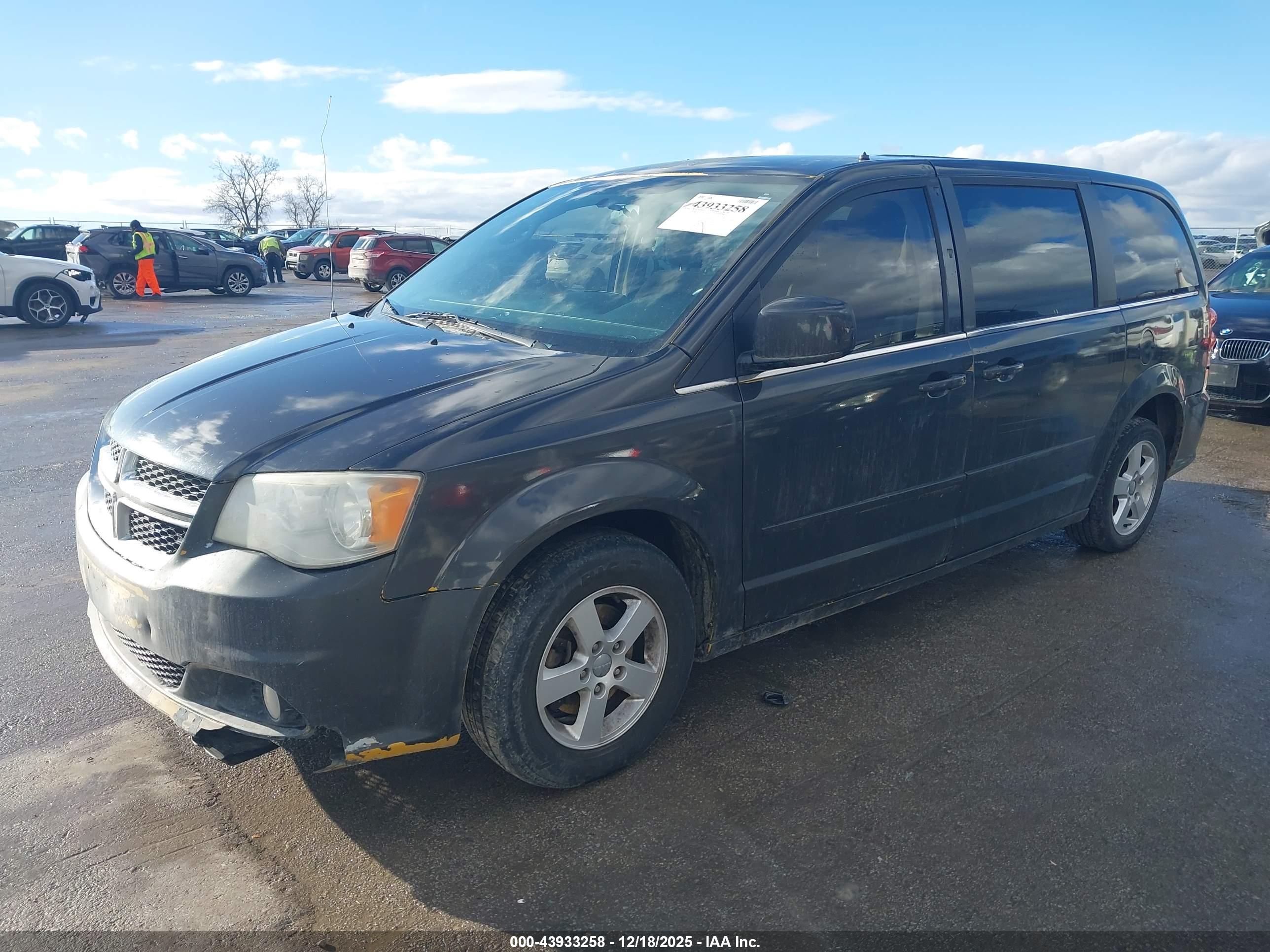 DODGE GRAND image 2