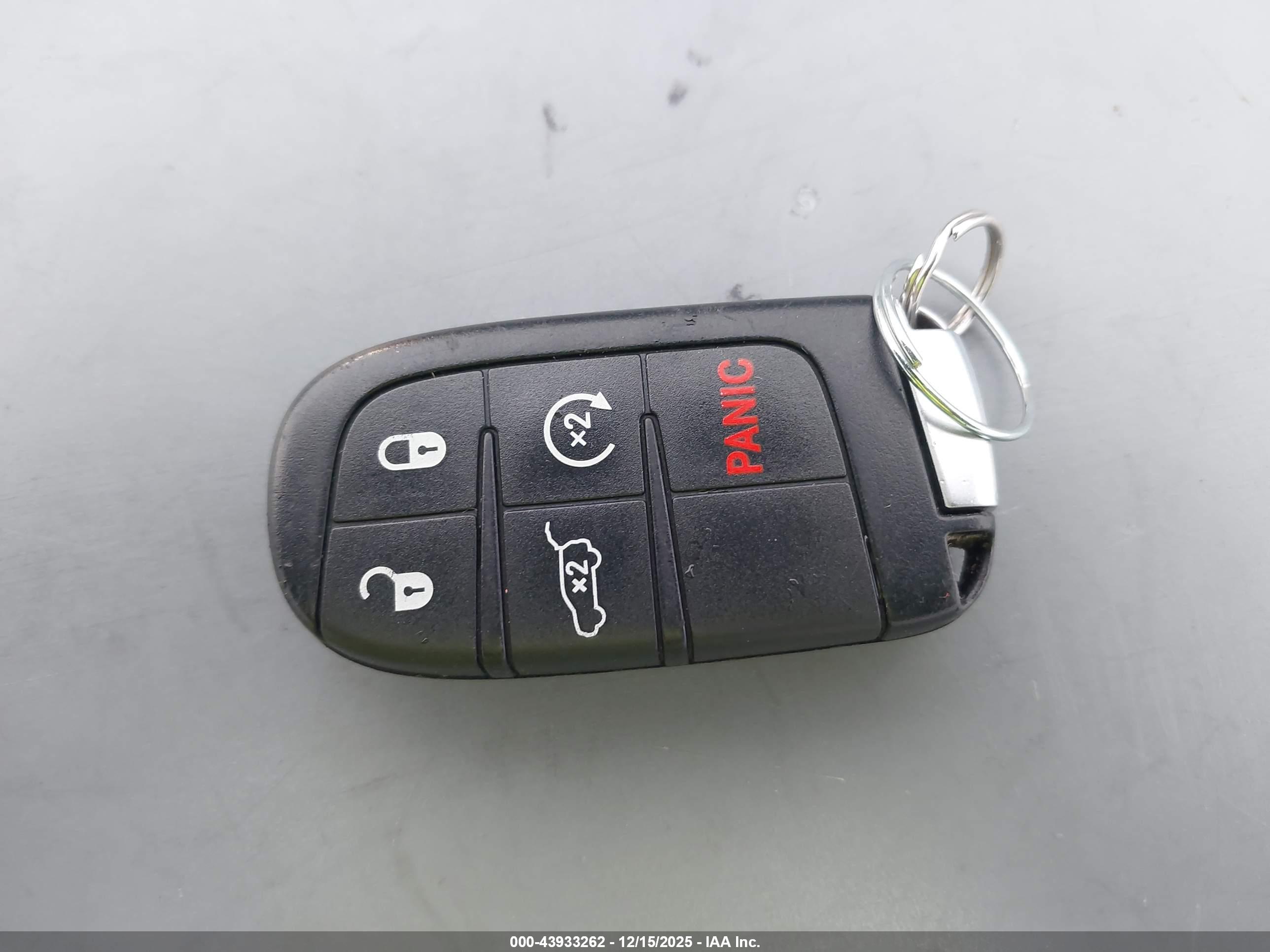 JEEP GRAND image 11
