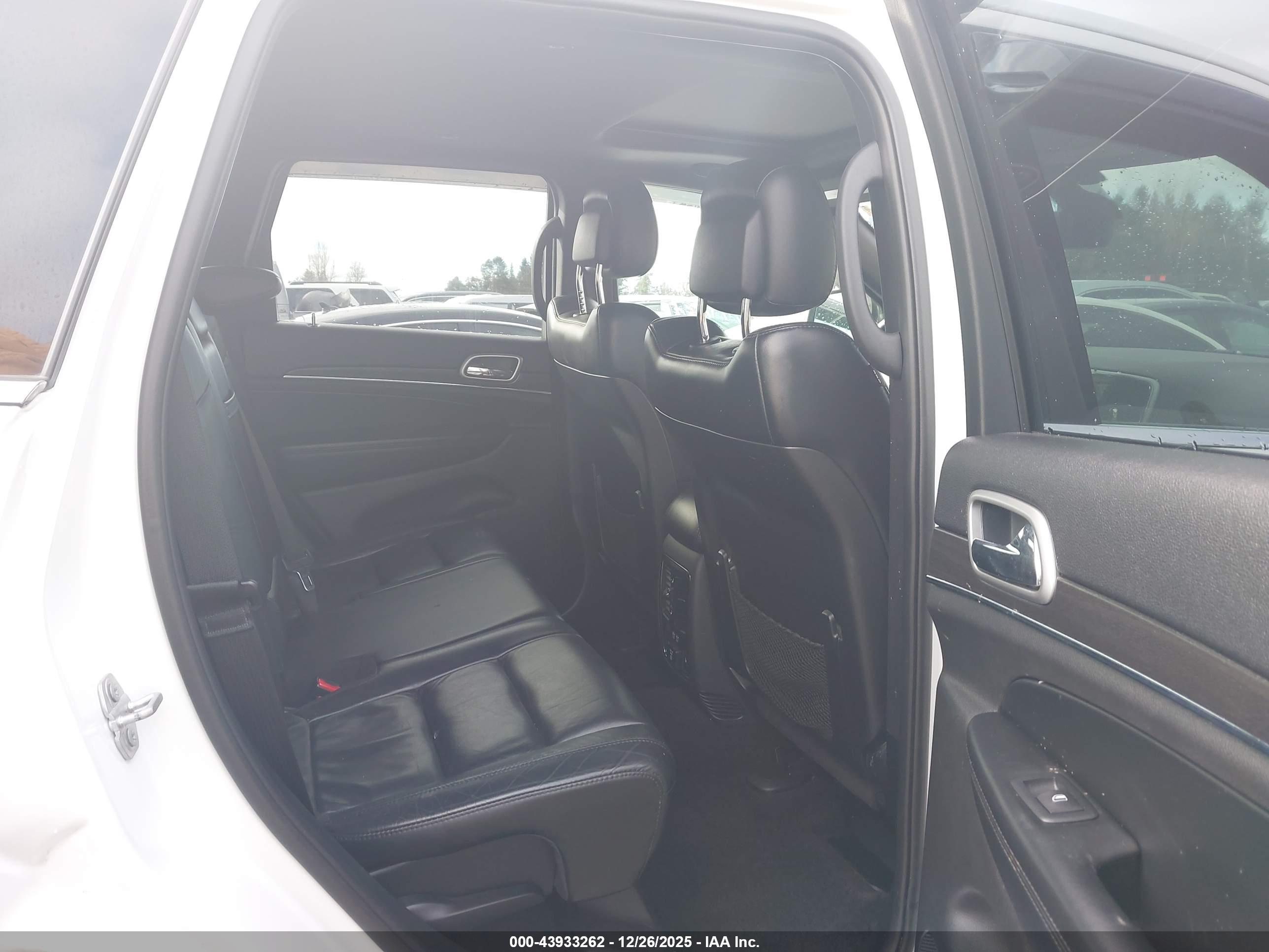 JEEP GRAND image 8