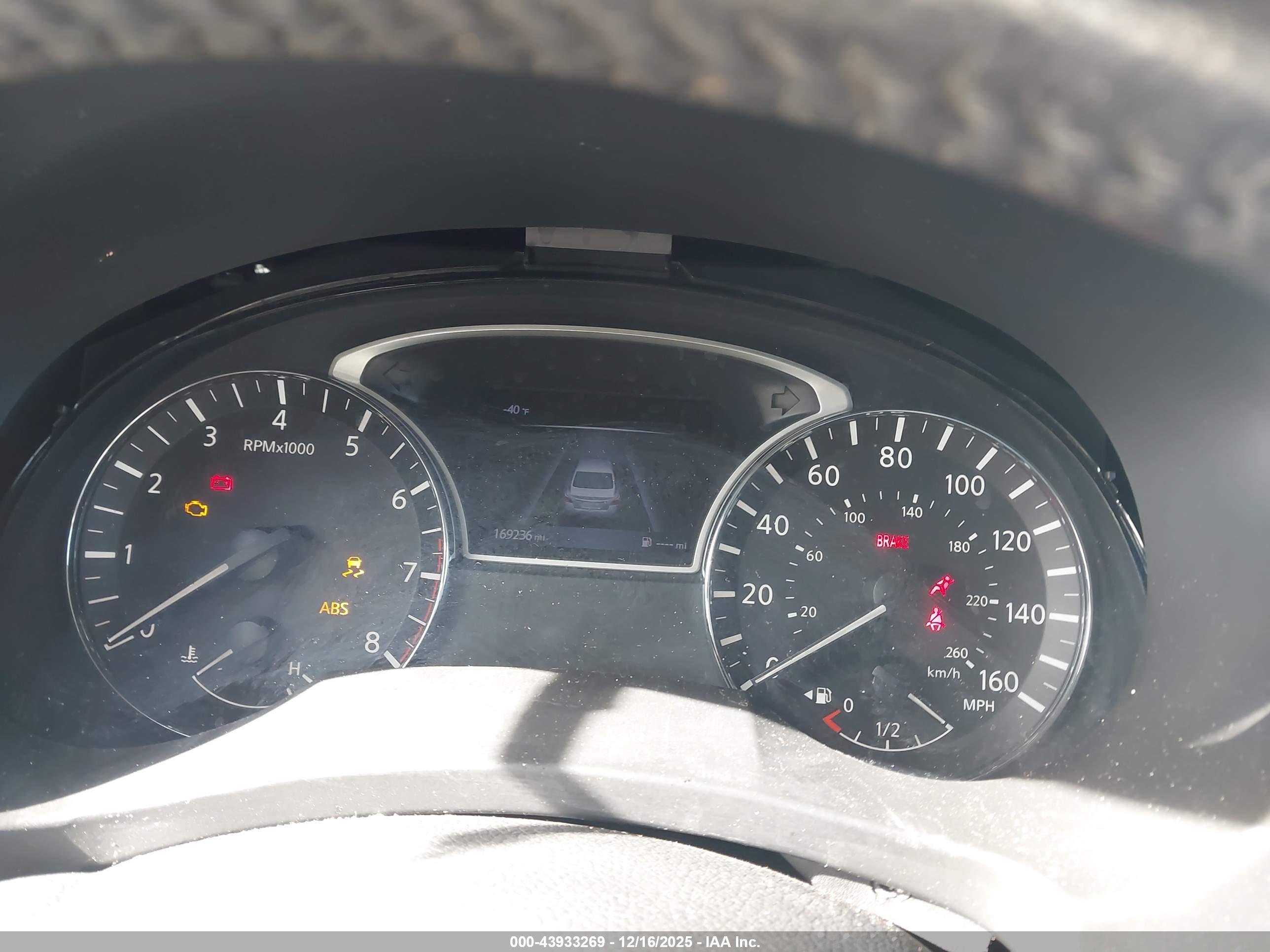 NISSAN ALTIMA image 7